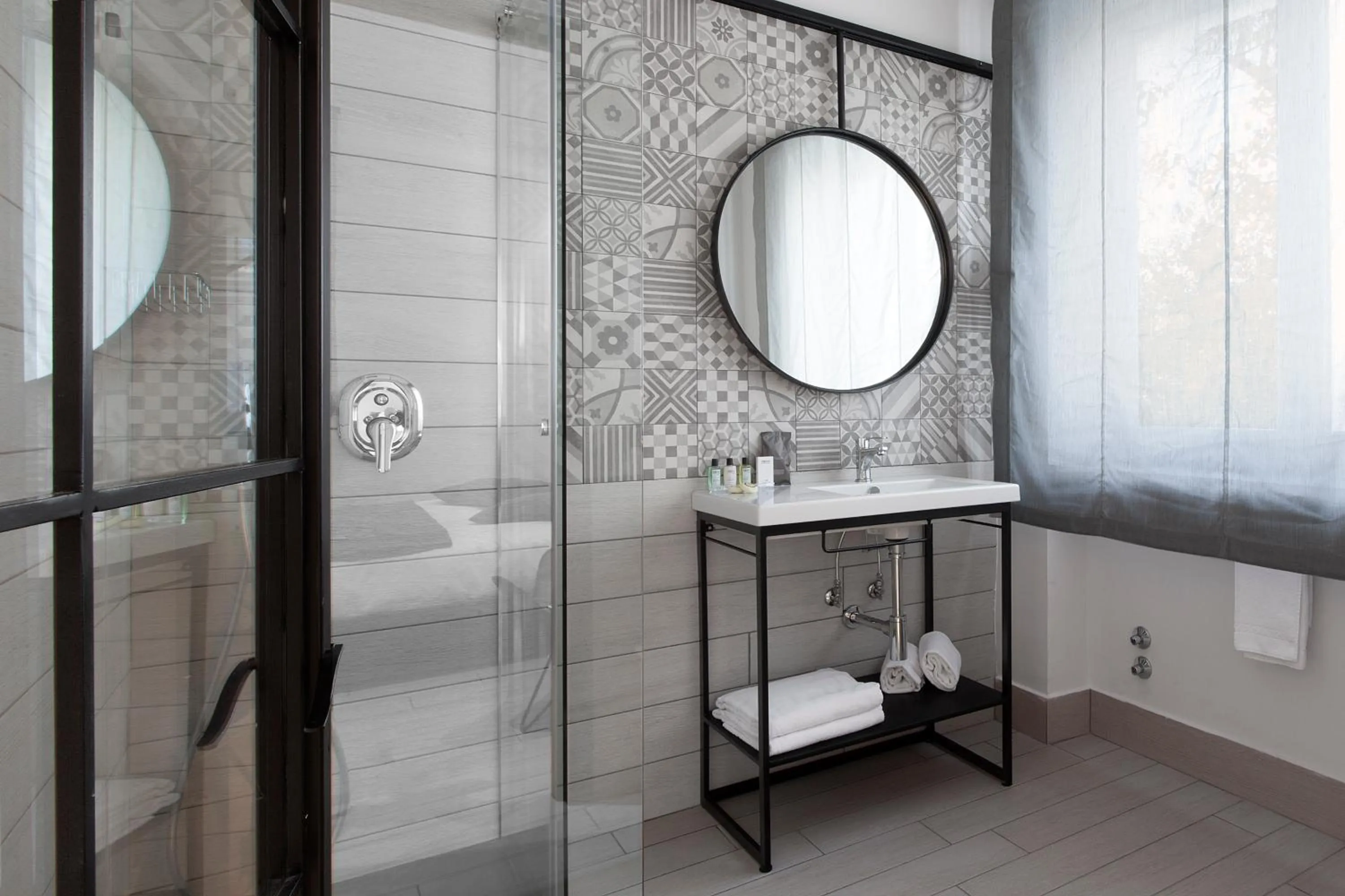 Bathroom in La Ferrovia Guest House