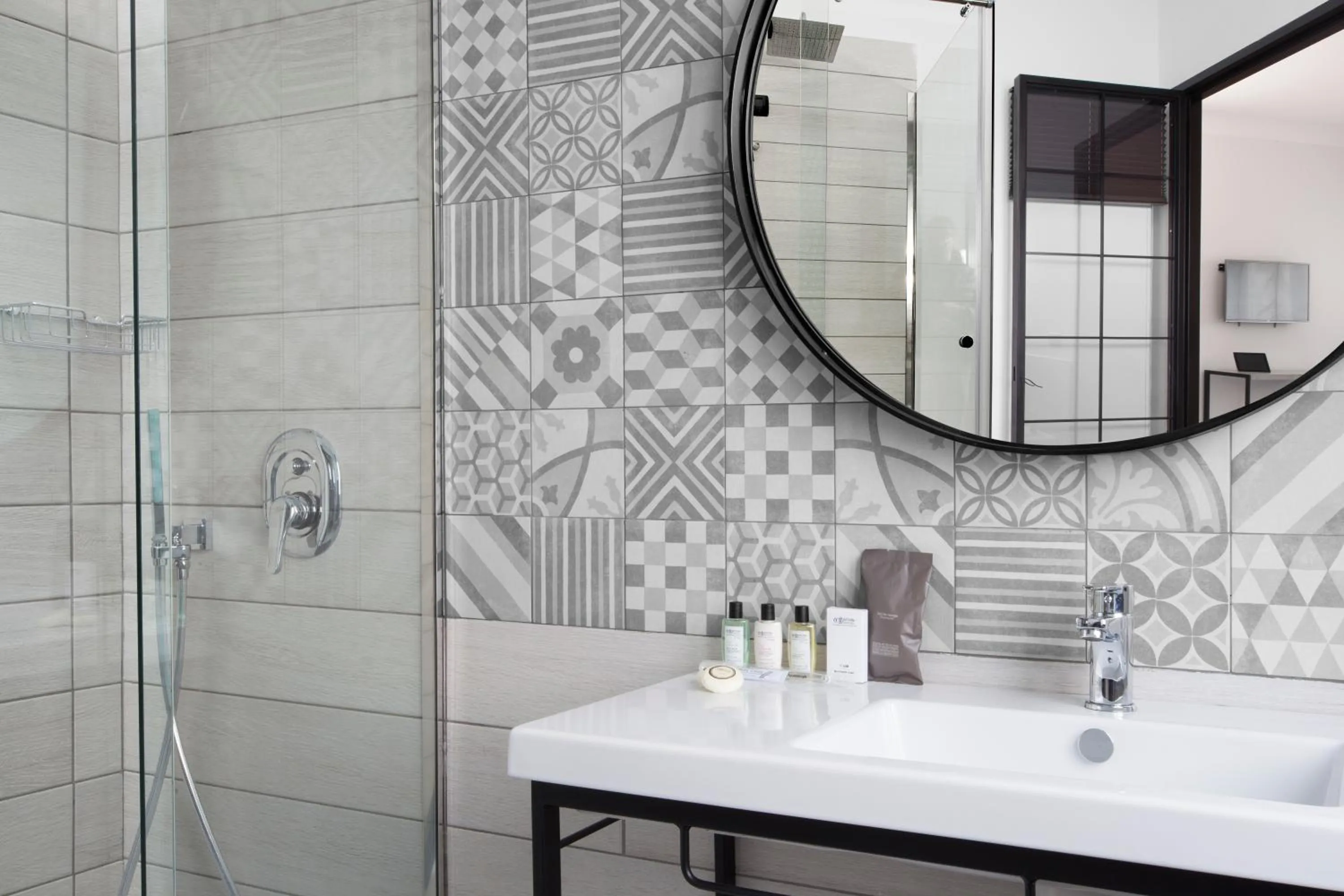 Bathroom in La Ferrovia Guest House