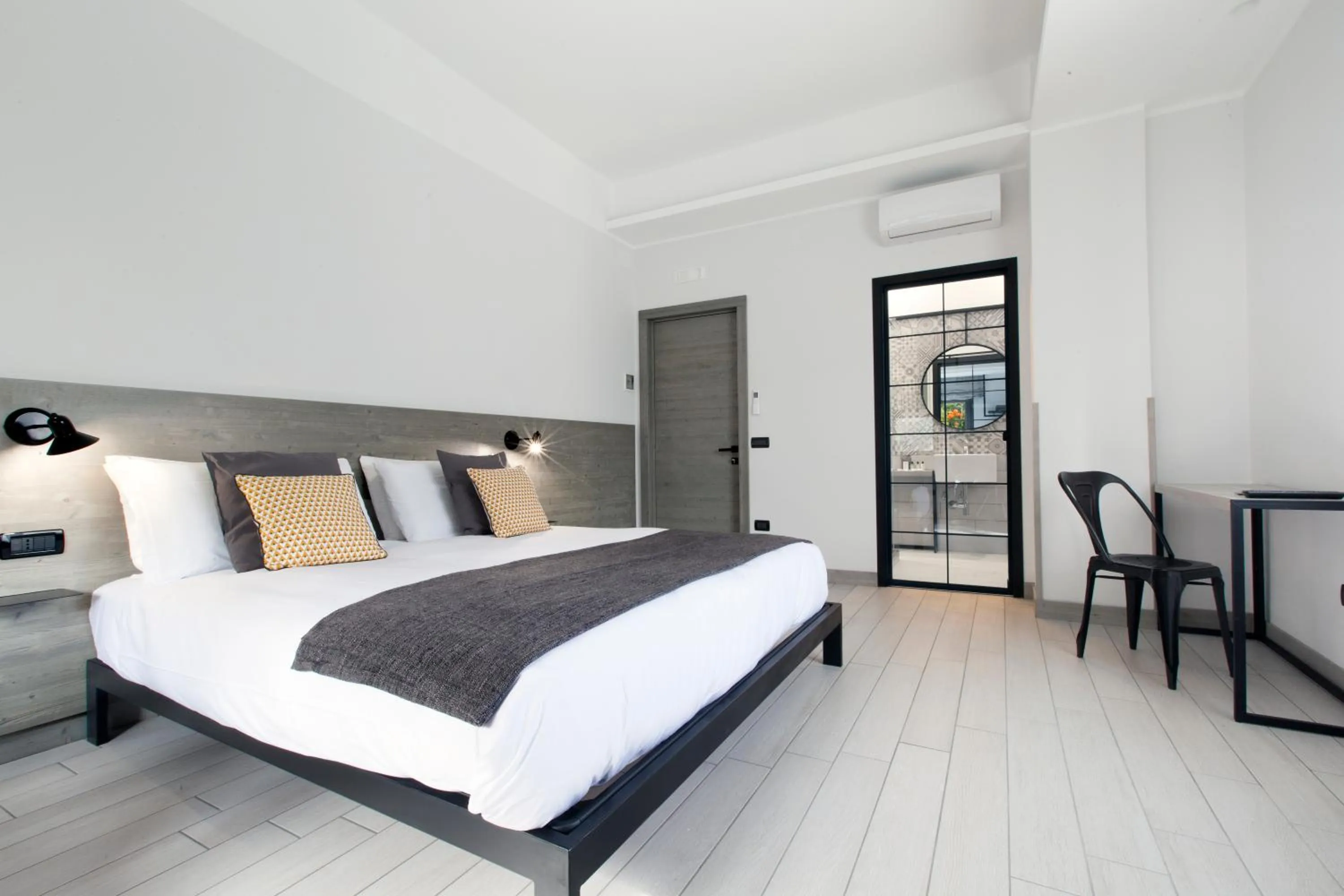 Bedroom, Bed in La Ferrovia Guest House