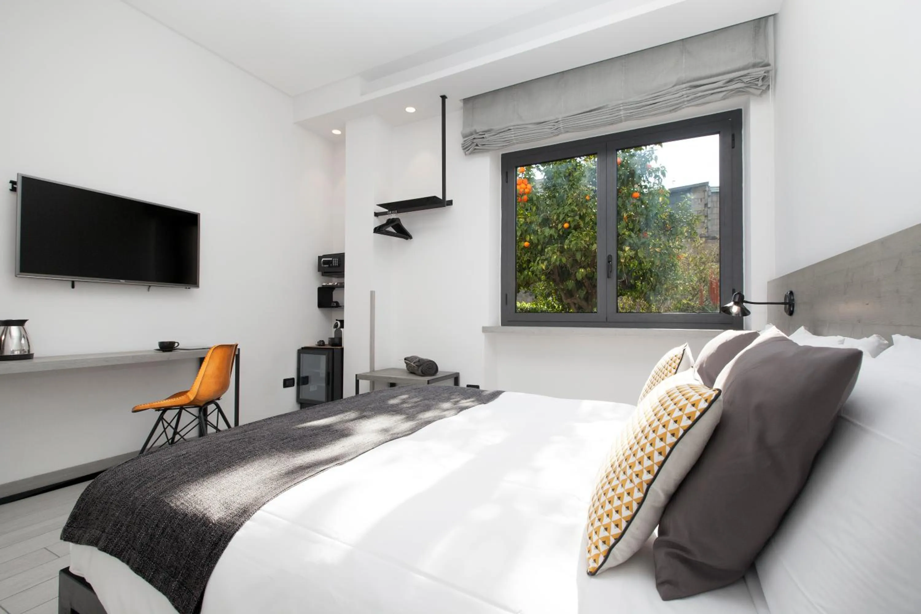 Bedroom, Bed in La Ferrovia Guest House