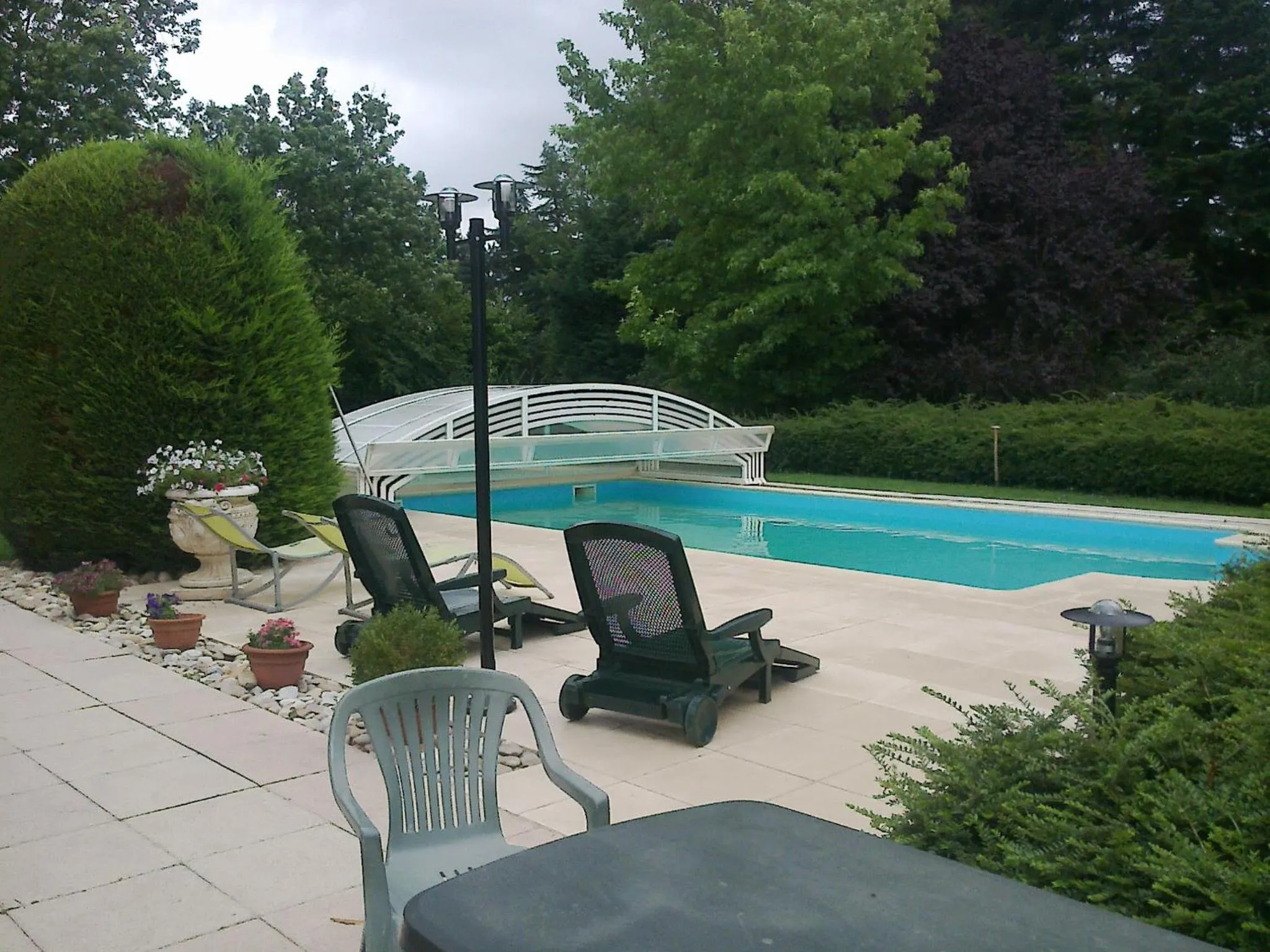 Pool view in Les écureuils
