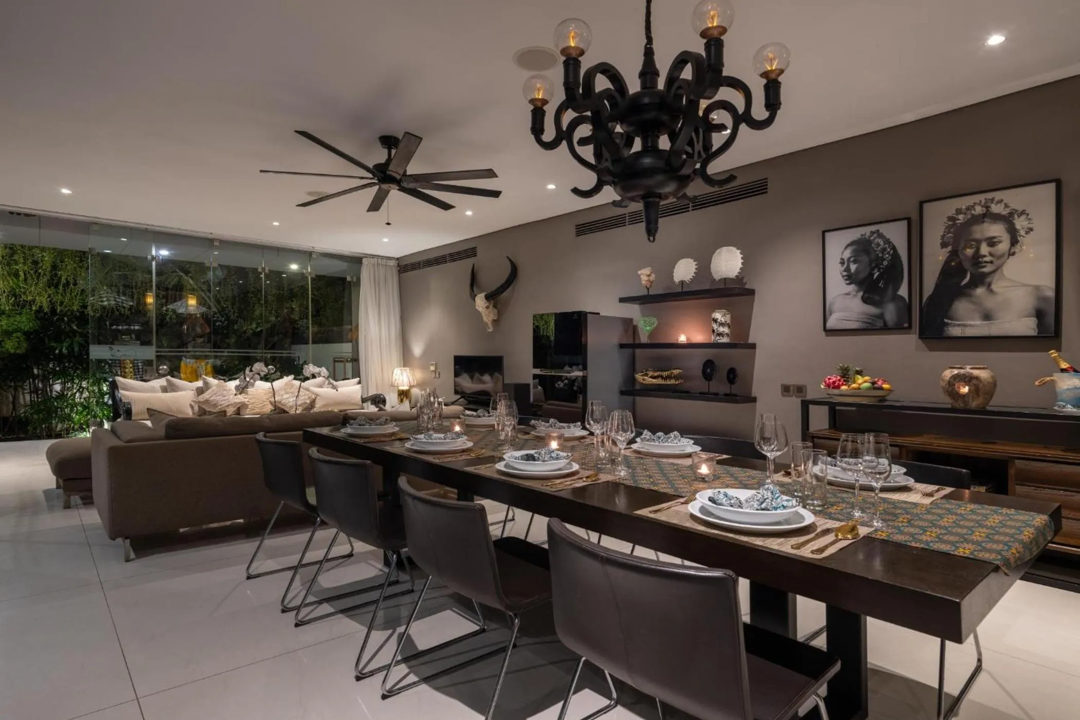Dining area in Villa Balimu Seminyak