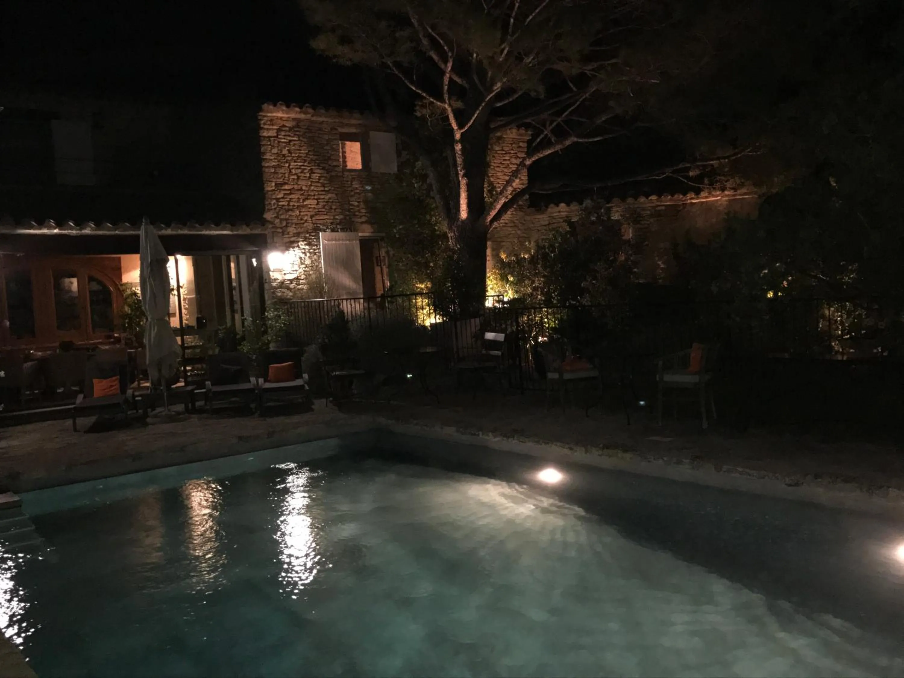 Pool view in La Borie en Provence