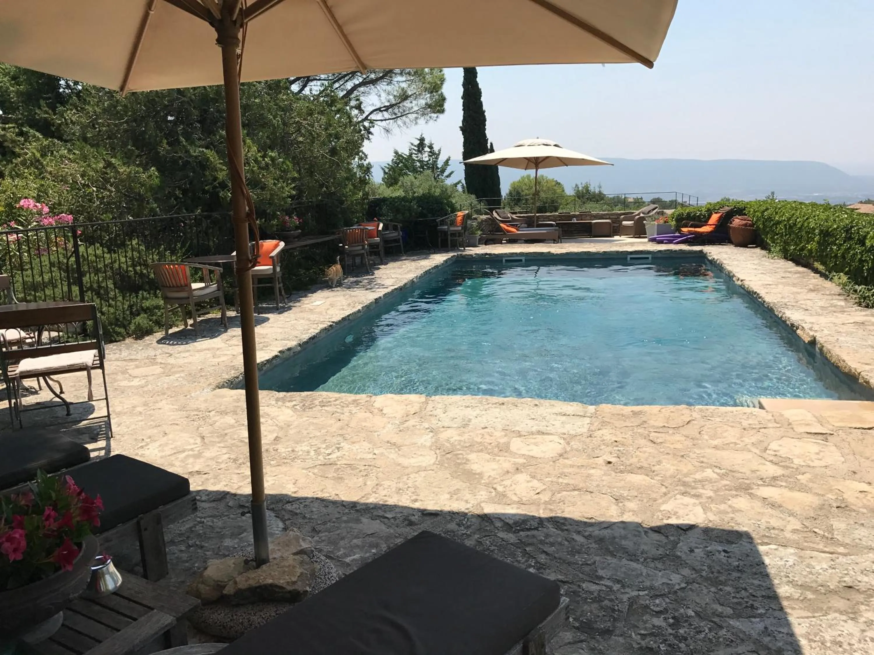 Swimming pool in La Borie en Provence