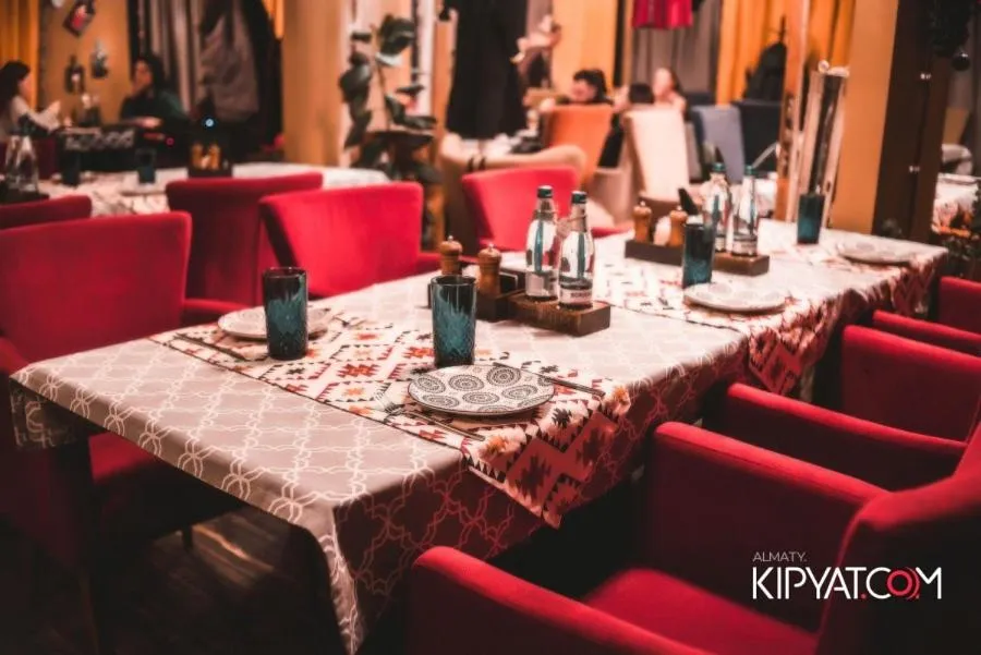 Restaurant/places to eat in Mildom Premium Hotel