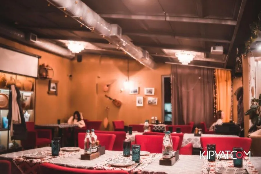 Restaurant/places to eat in Mildom Premium Hotel