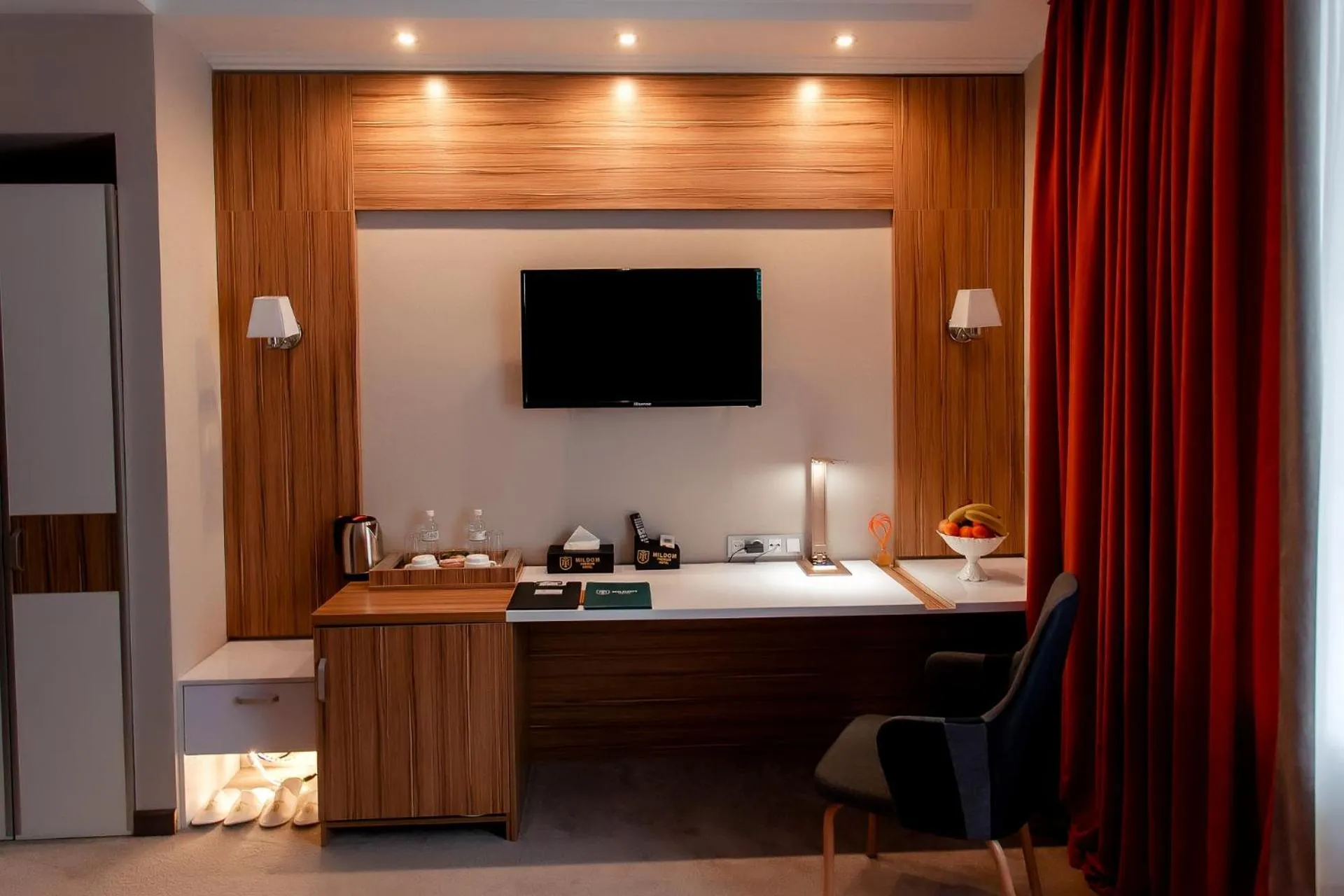 Decorative detail in Mildom Premium Hotel