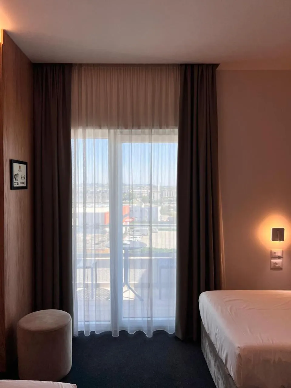 Bed in Hotel Delta Premium