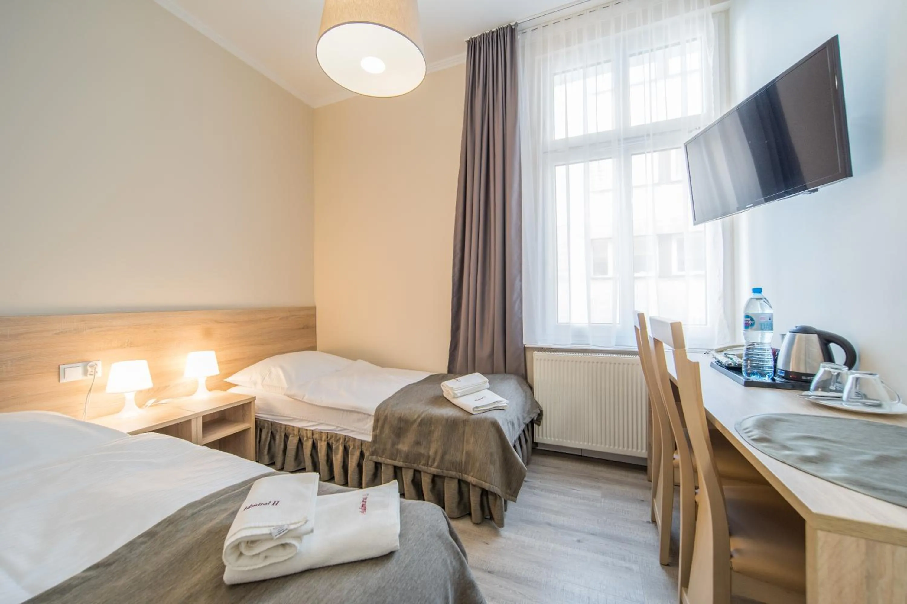 TV and multimedia in Admiral II