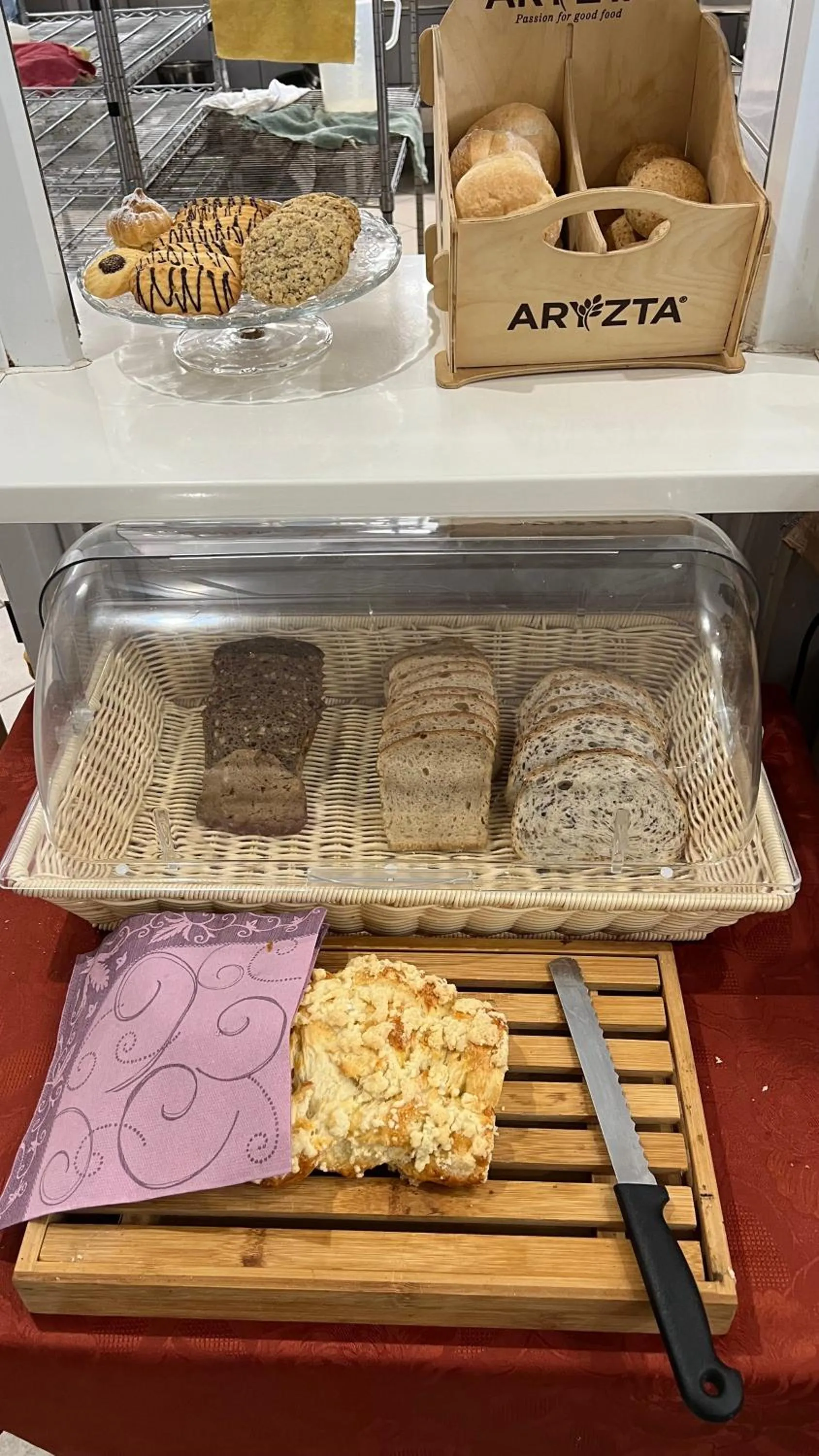 Breakfast in Admiral II