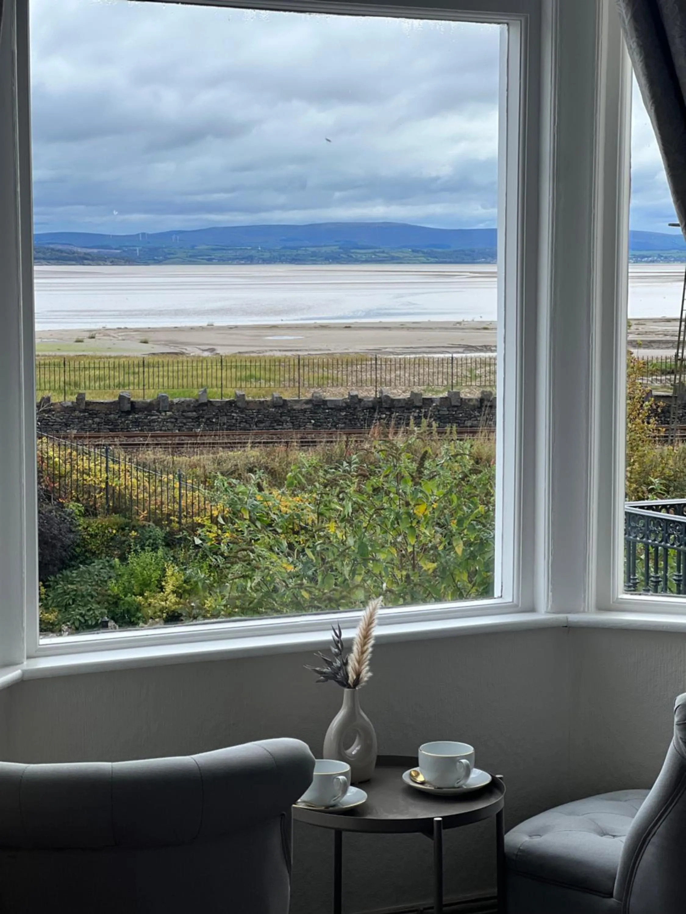 Natural landscape in The Commodore Inn