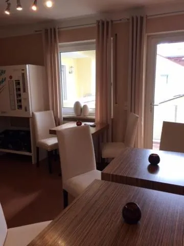 Communal kitchen in Pension Wagner