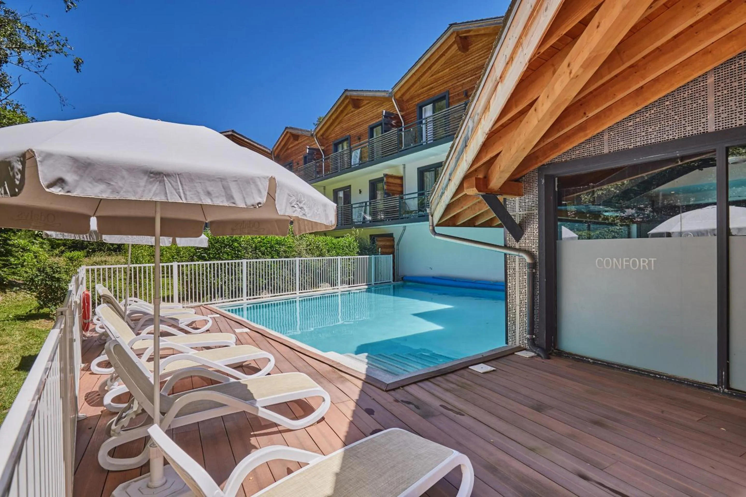 Swimming pool in Résidence Odalys Isatis