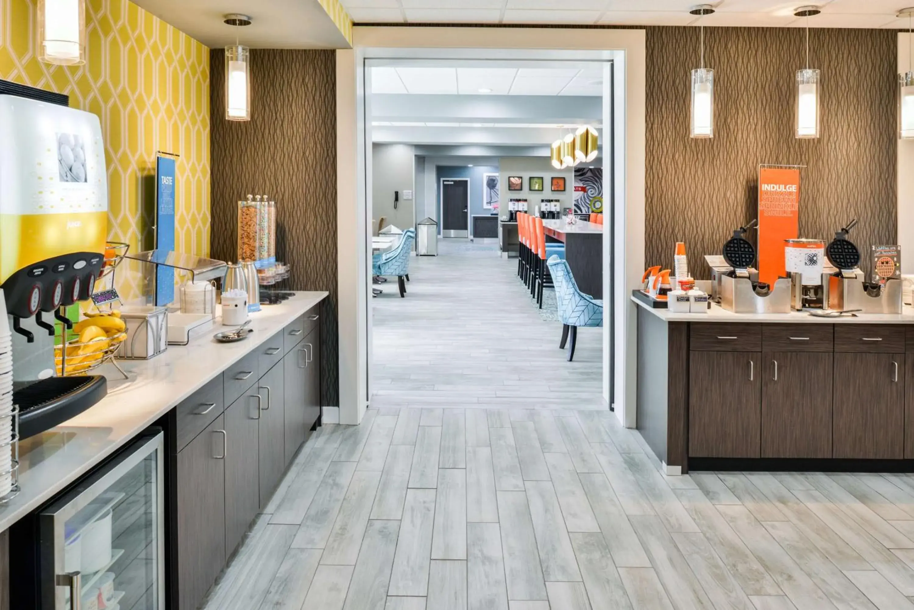 Restaurant/places to eat in Hampton Inn Emporia, KS Restaurant/places to eat in Hampton Inn Emporia, KS