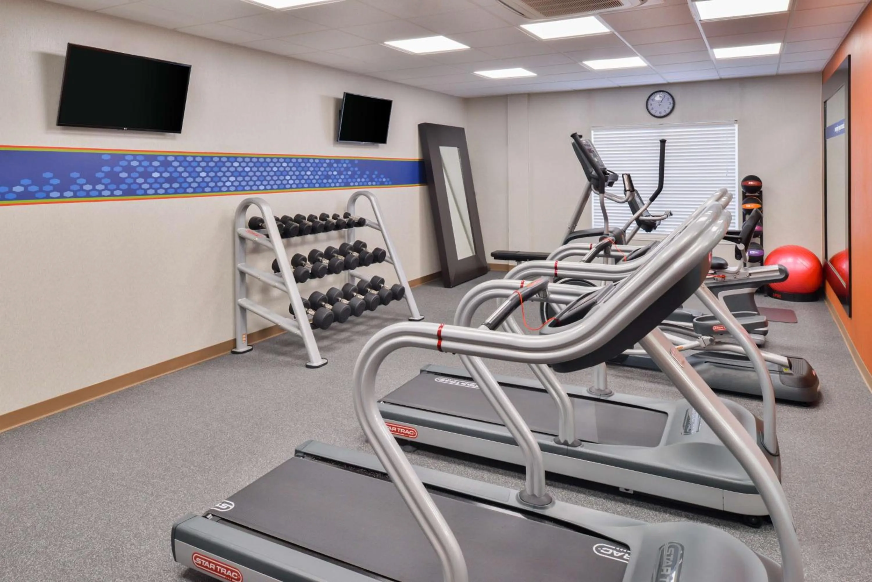 Fitness centre/facilities in Hampton Inn Emporia, KS