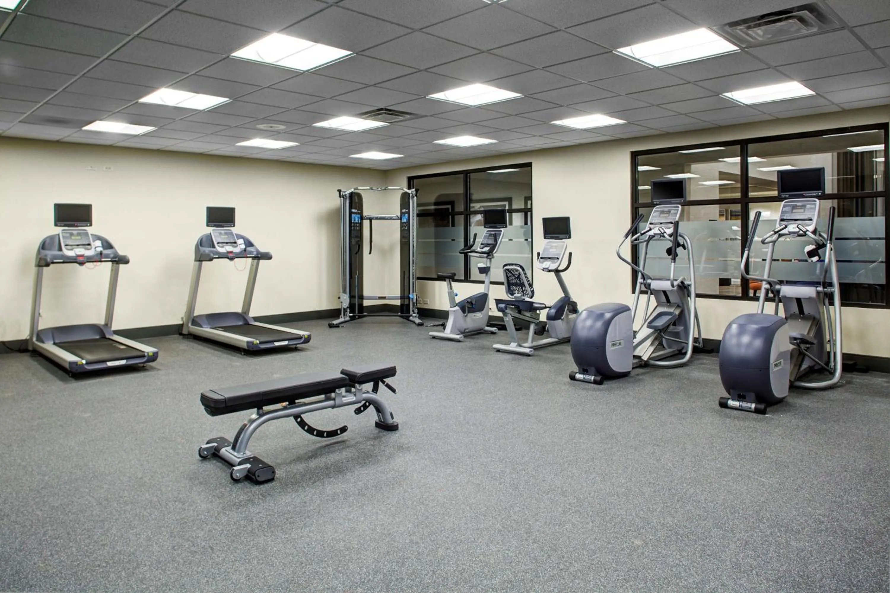 Fitness centre/facilities in Hampton Inn & Suites Pittsburg Kansas Crossing Casino near Pitt State Univ