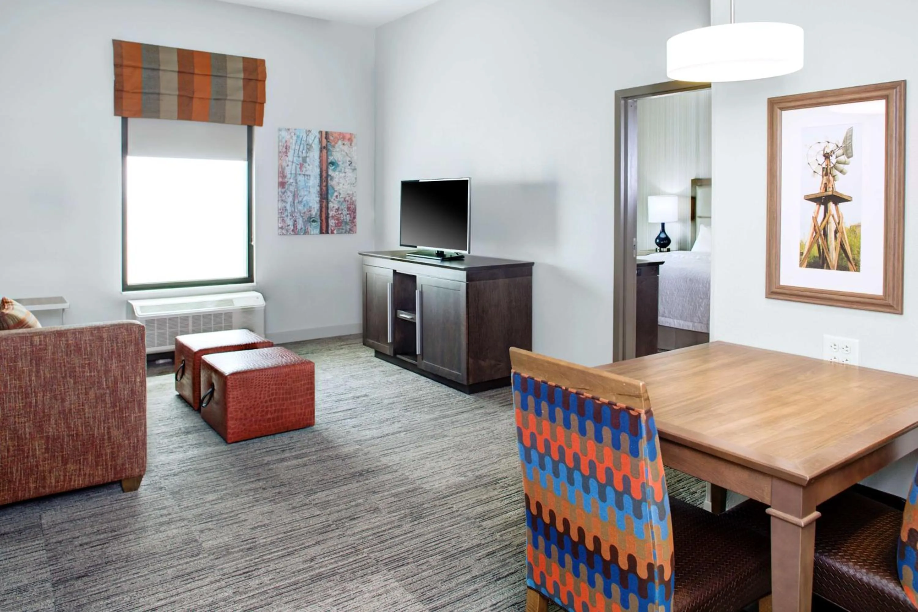 Bedroom in Hampton Inn & Suites Pittsburg Kansas Crossing Casino near Pitt State Univ