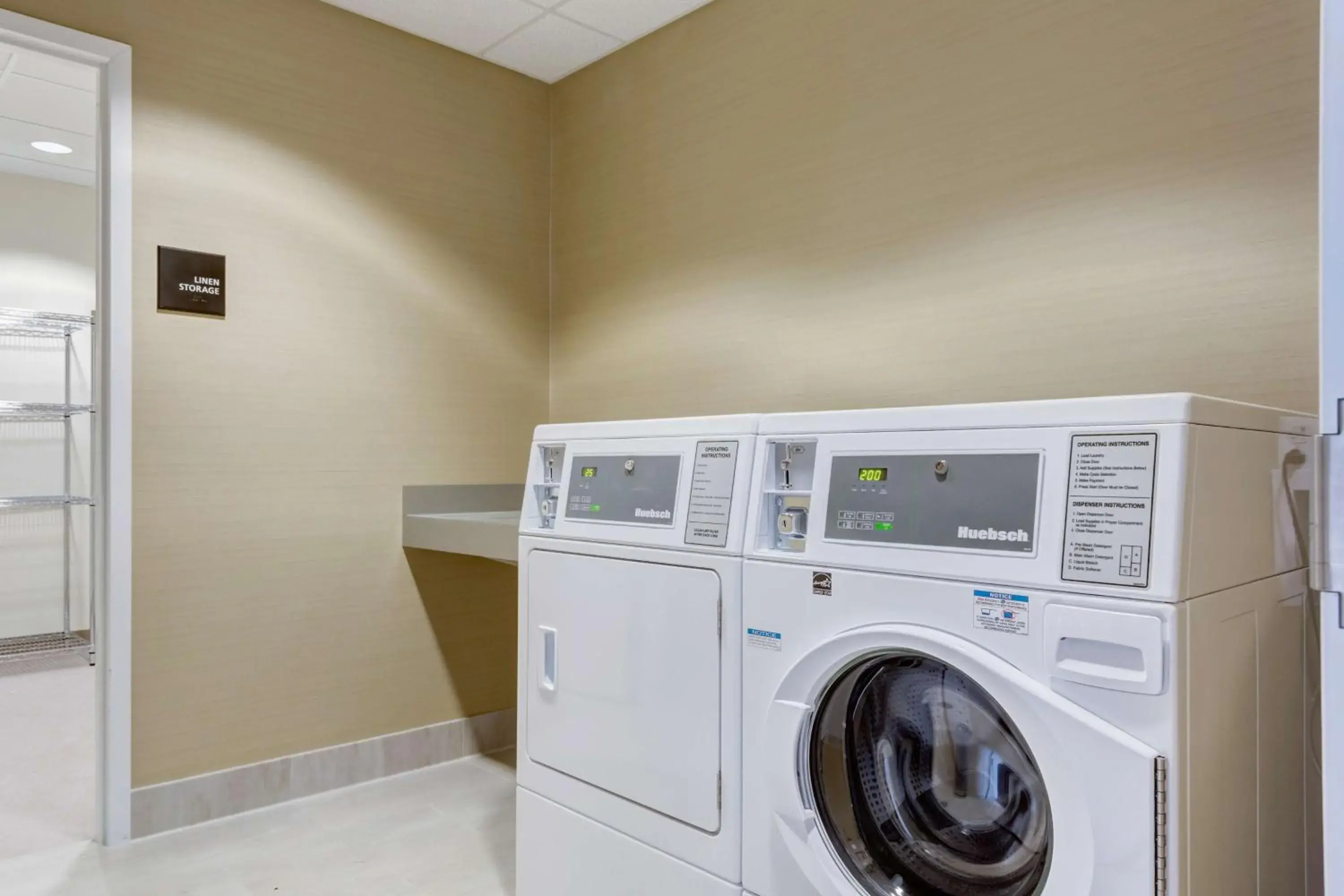 Property building in Hampton Inn-St. Louis Wentzville, MO Property building in Hampton Inn-St. Louis Wentzville, MO