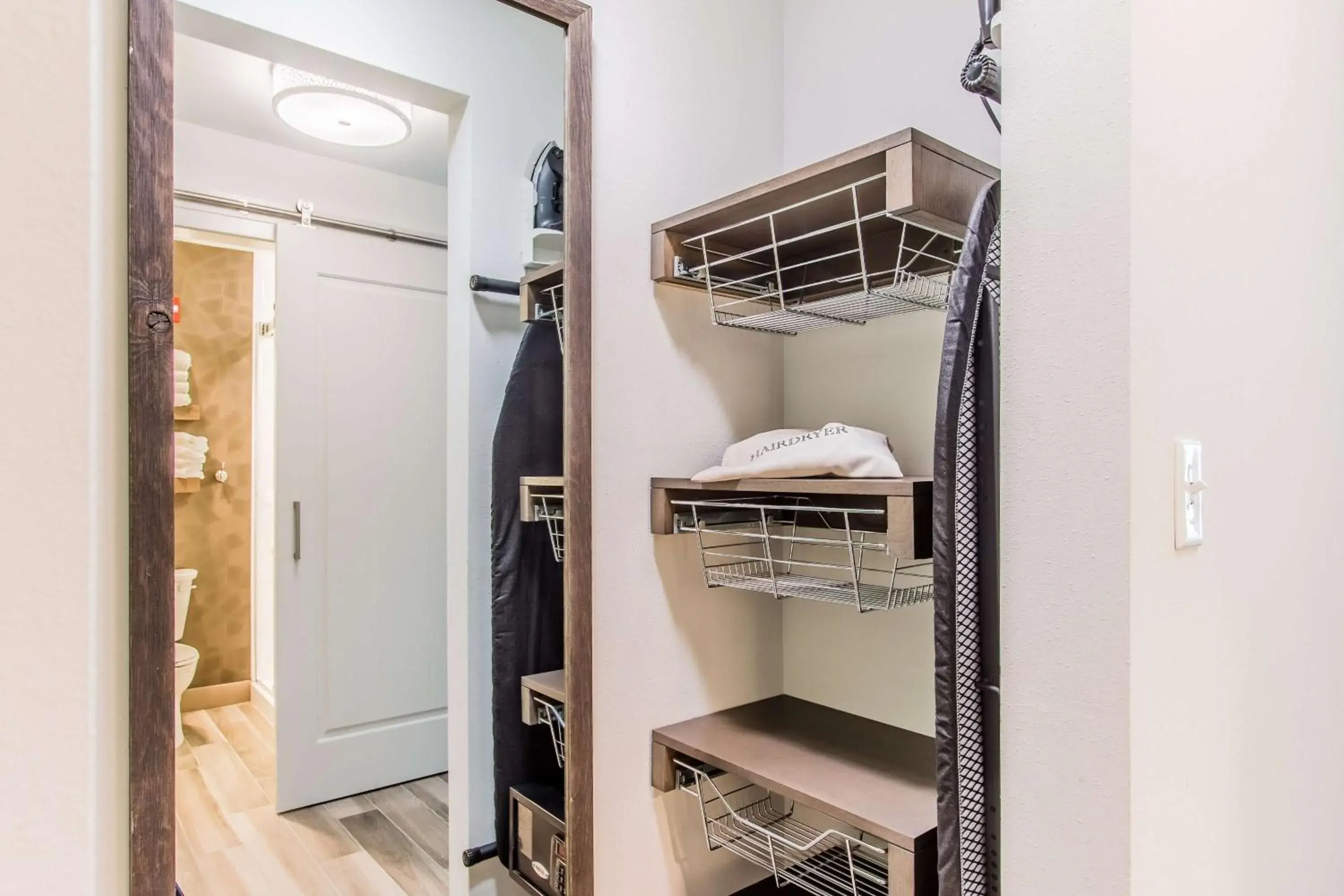 Queen Room with Two Queen Beds in Hilton Garden Inn Ft. Walton Beach Queen Room with Two Queen Beds in Hilton Garden Inn Ft. Walton Beach