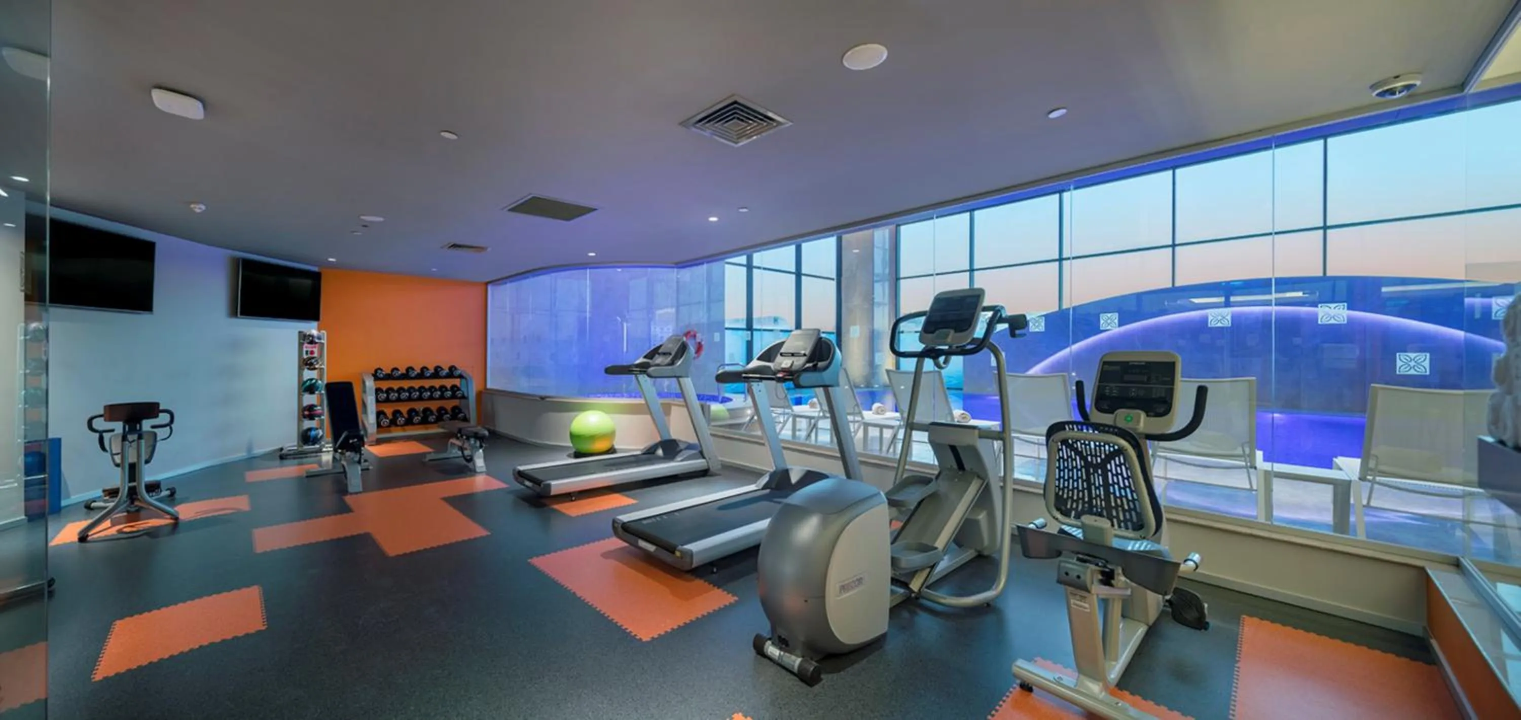Fitness centre/facilities in Doubletree by Hilton Istanbul Umraniye