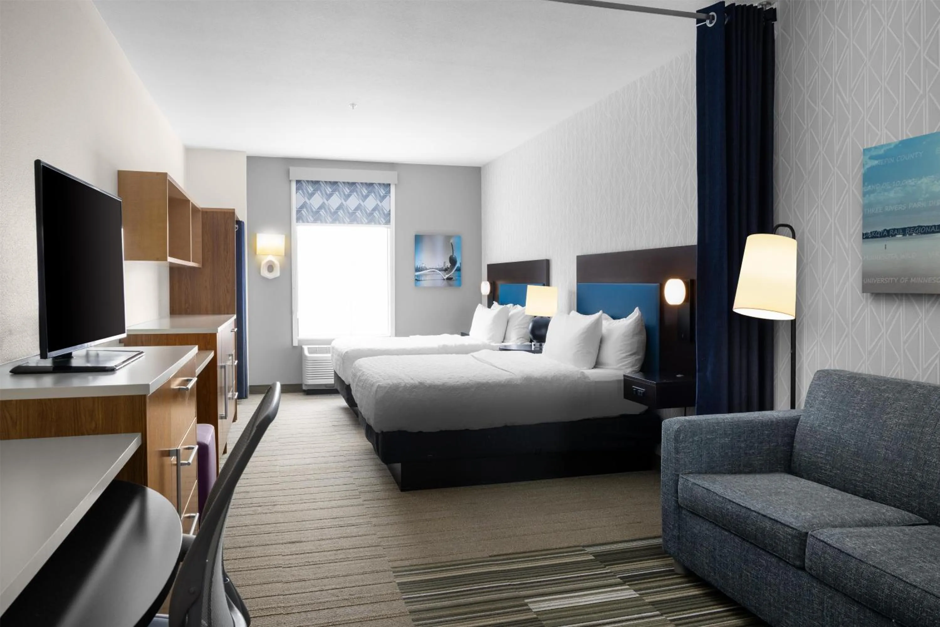 Living room, Bed in Home2 Suites By Hilton Minneapolis-Eden Prairie