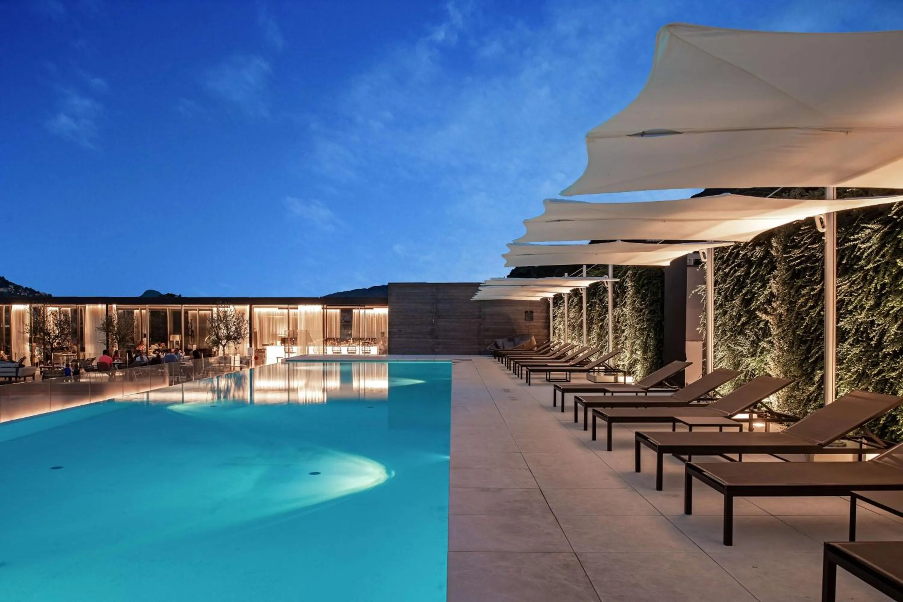 Pool view in Hilton Lake Como