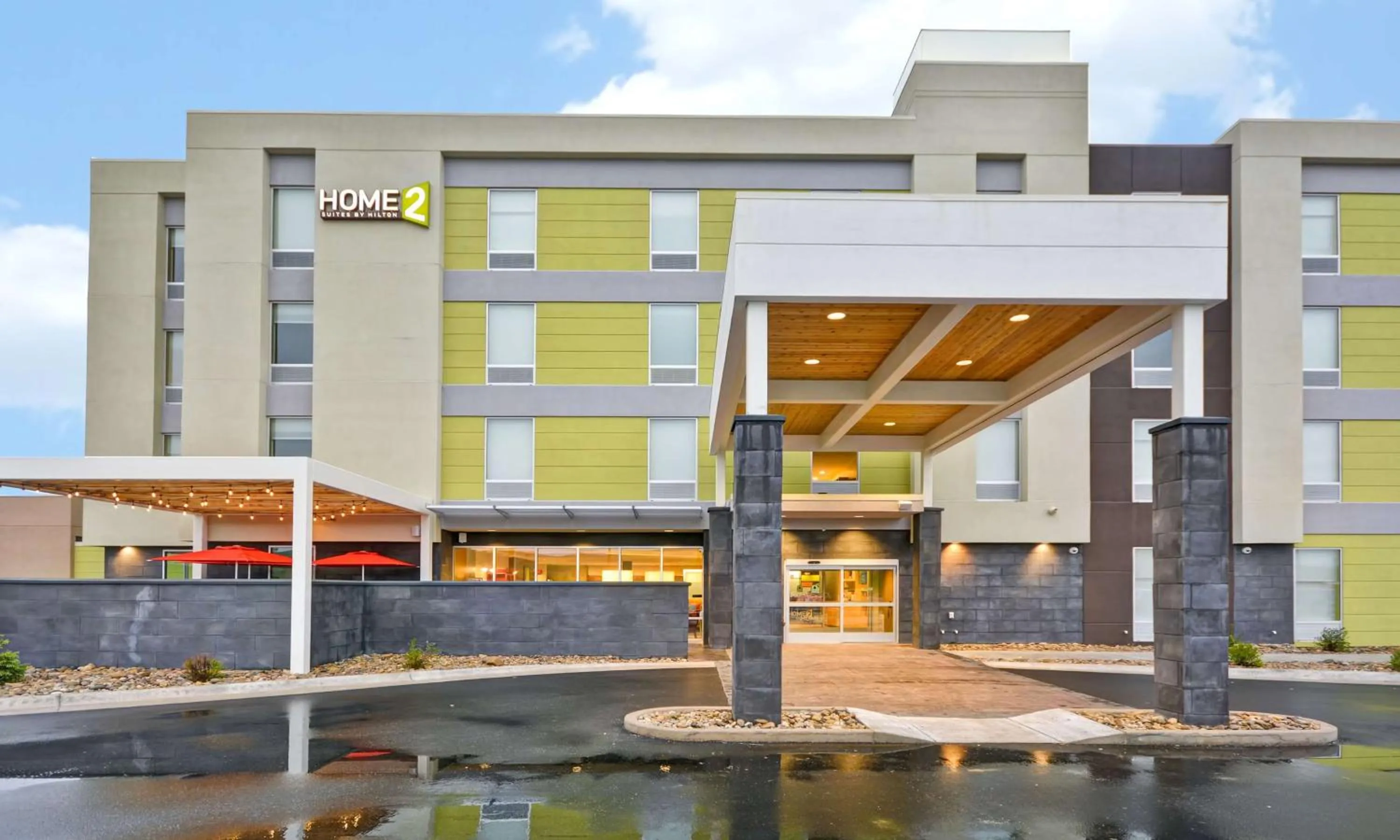 Property building in Home2 Suites By Hilton Rapid City