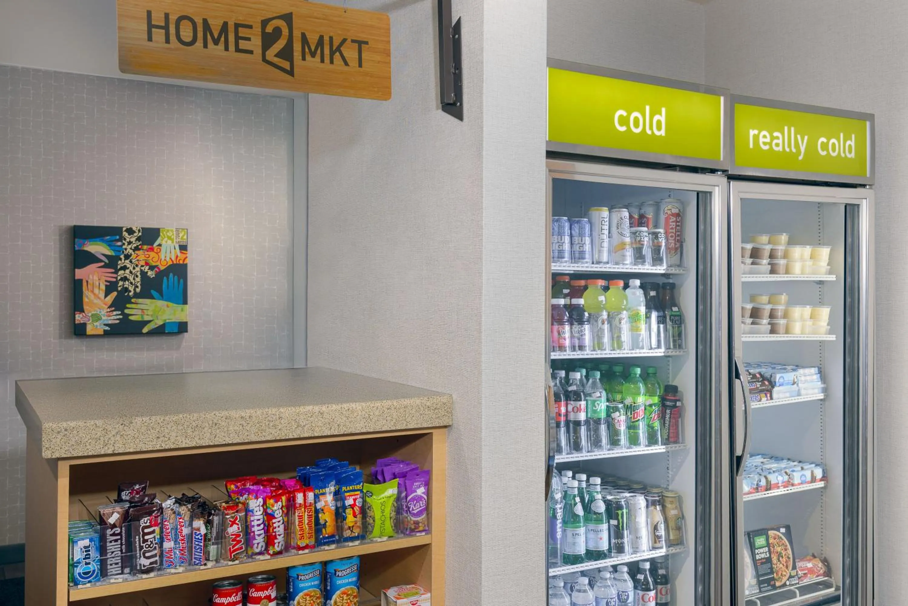 On-site shops in Home2 Suites By Hilton Nokomis