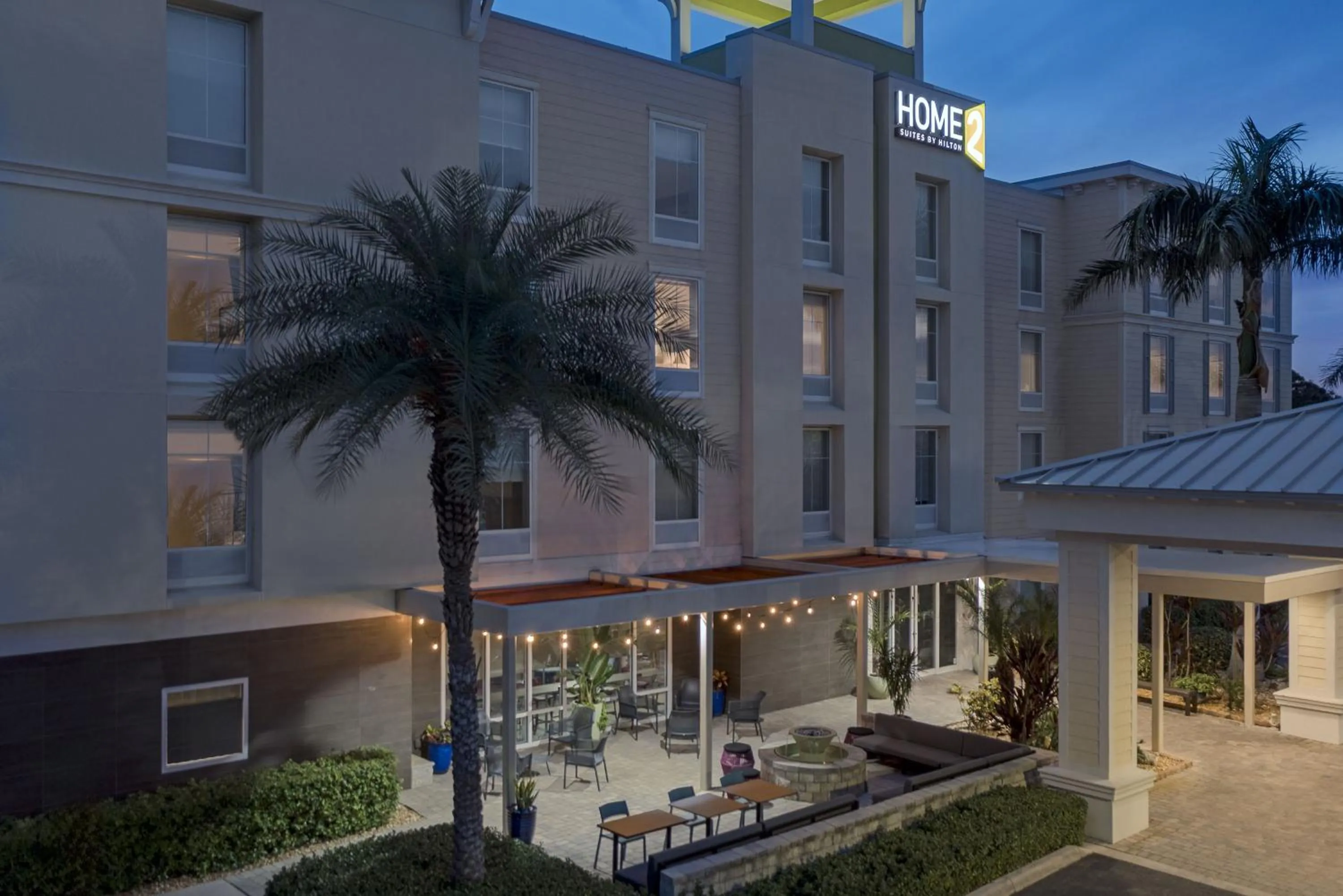 Patio in Home2 Suites By Hilton Nokomis