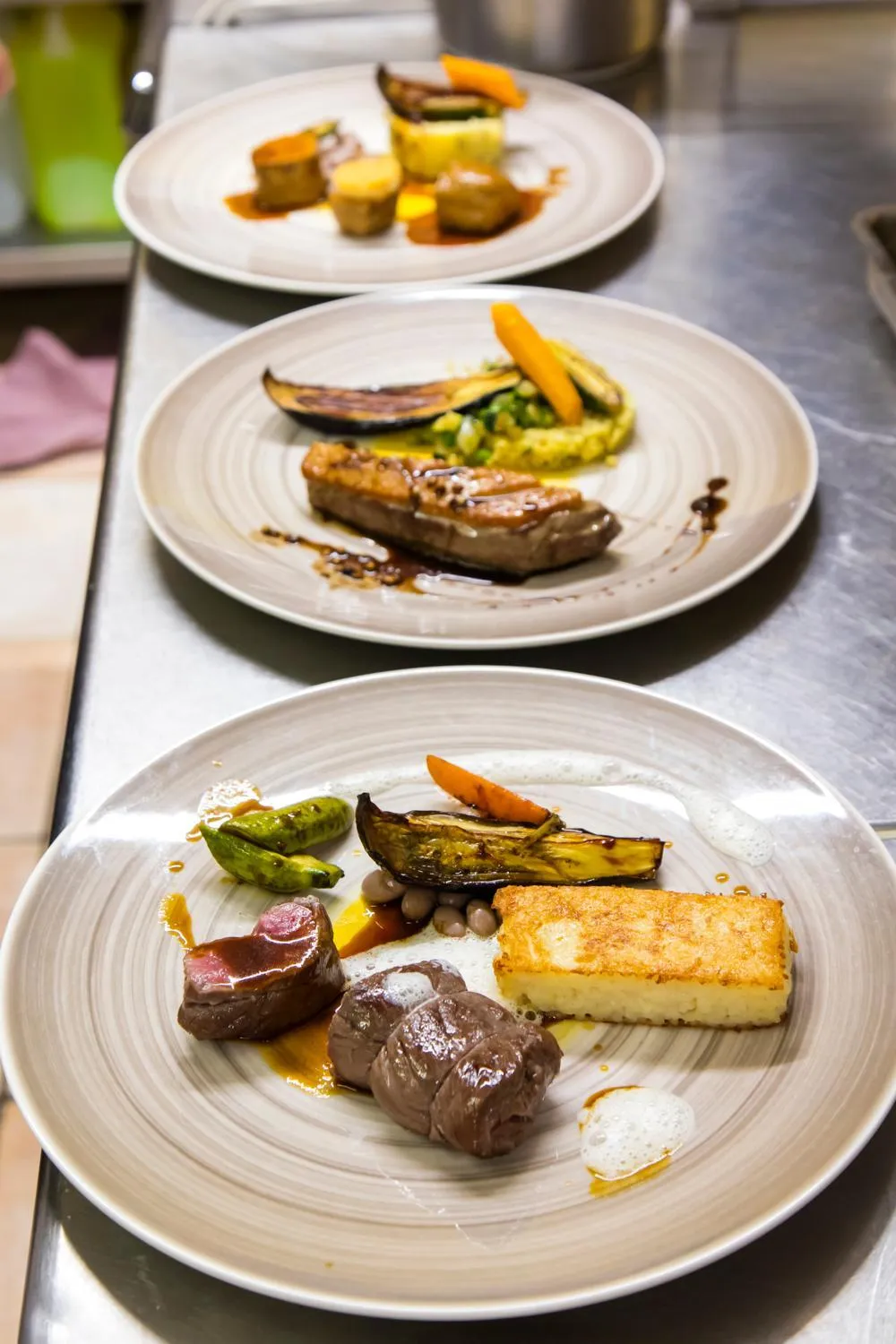 Restaurant/places to eat in Logis Hôtel La Bastide De Grignan & Restaurant "La Chênaie"