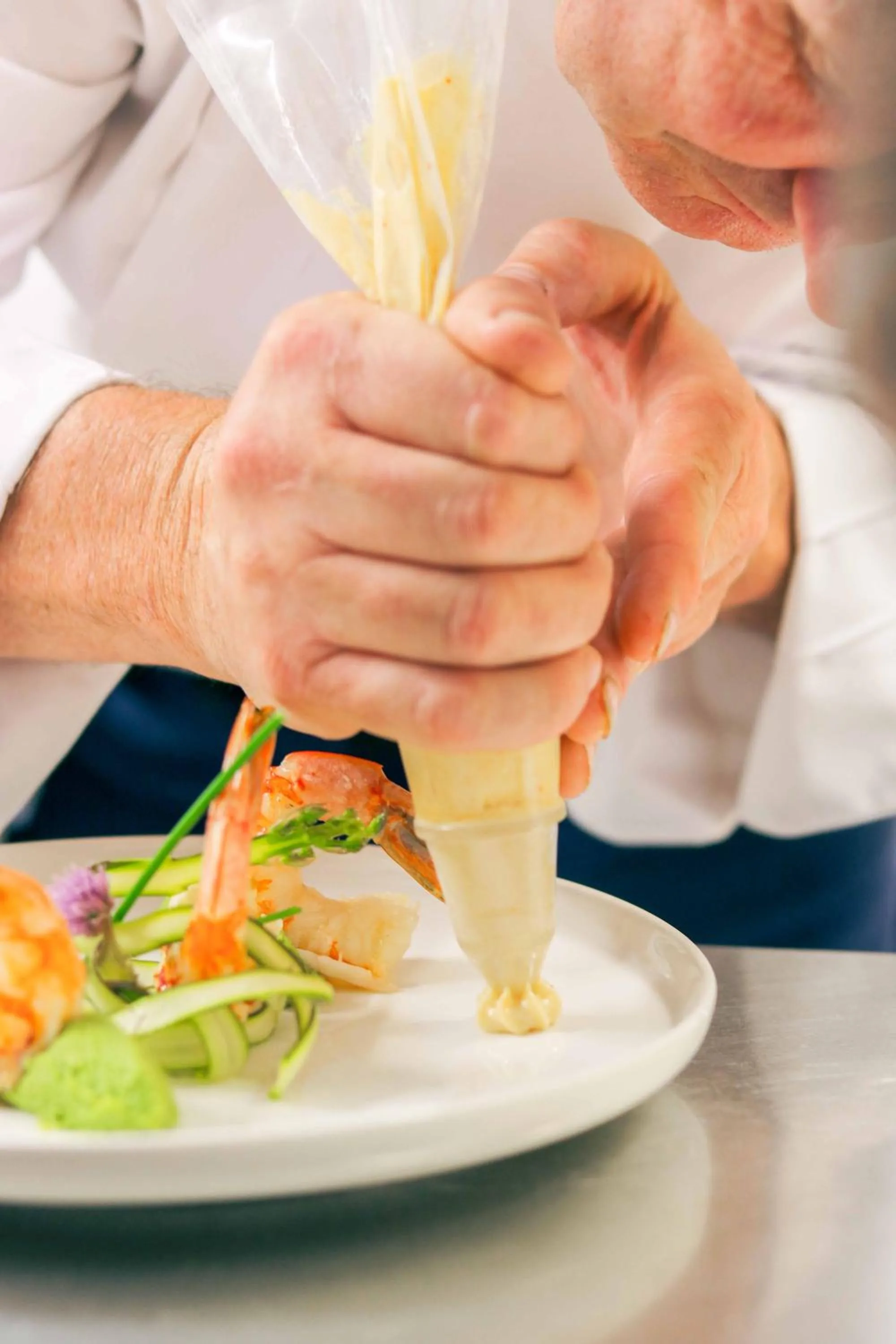 Restaurant/places to eat in Logis Hôtel La Bastide De Grignan & Restaurant "La Chênaie"