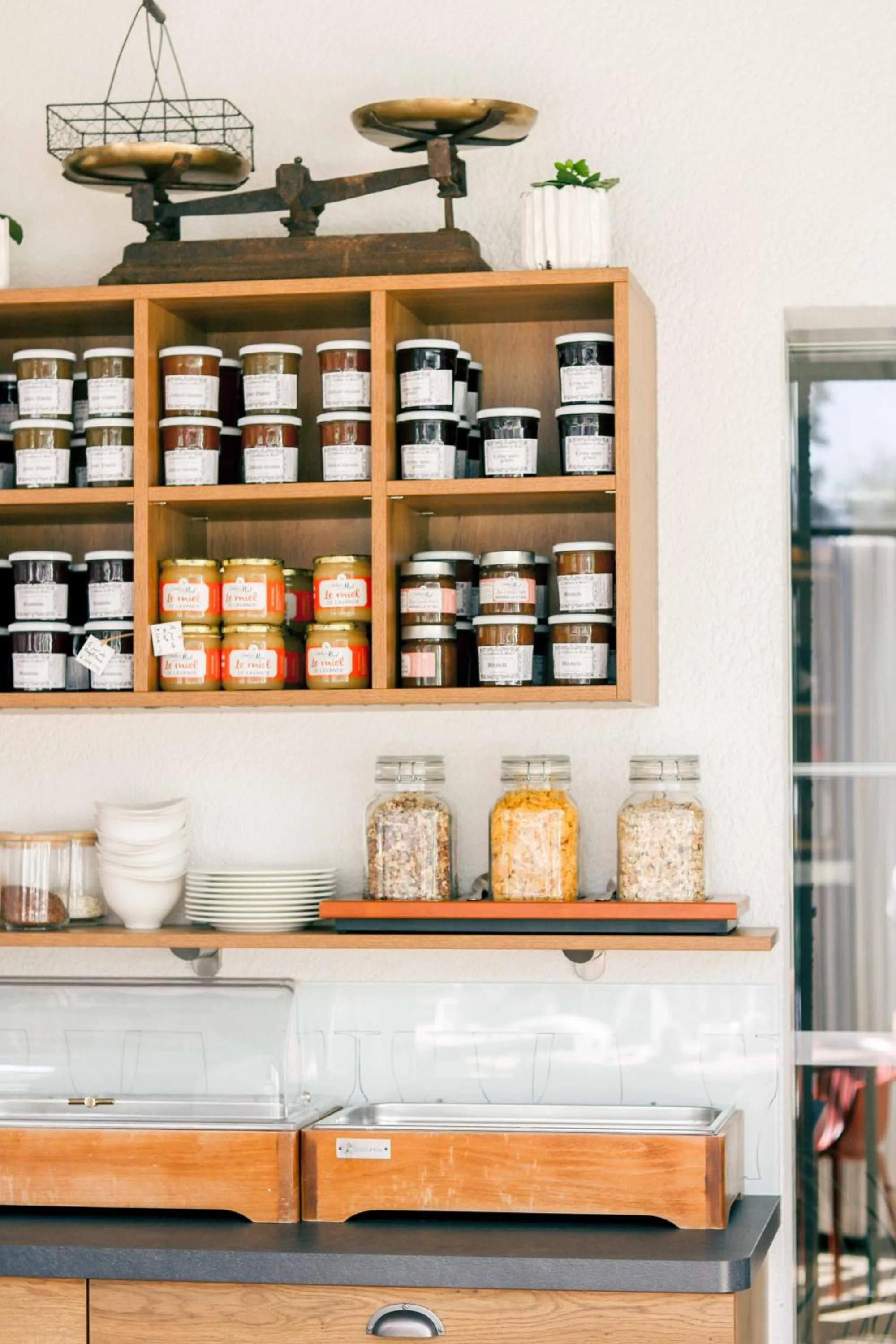 Restaurant/places to eat in Logis Hôtel La Bastide De Grignan & Restaurant "La Chênaie"