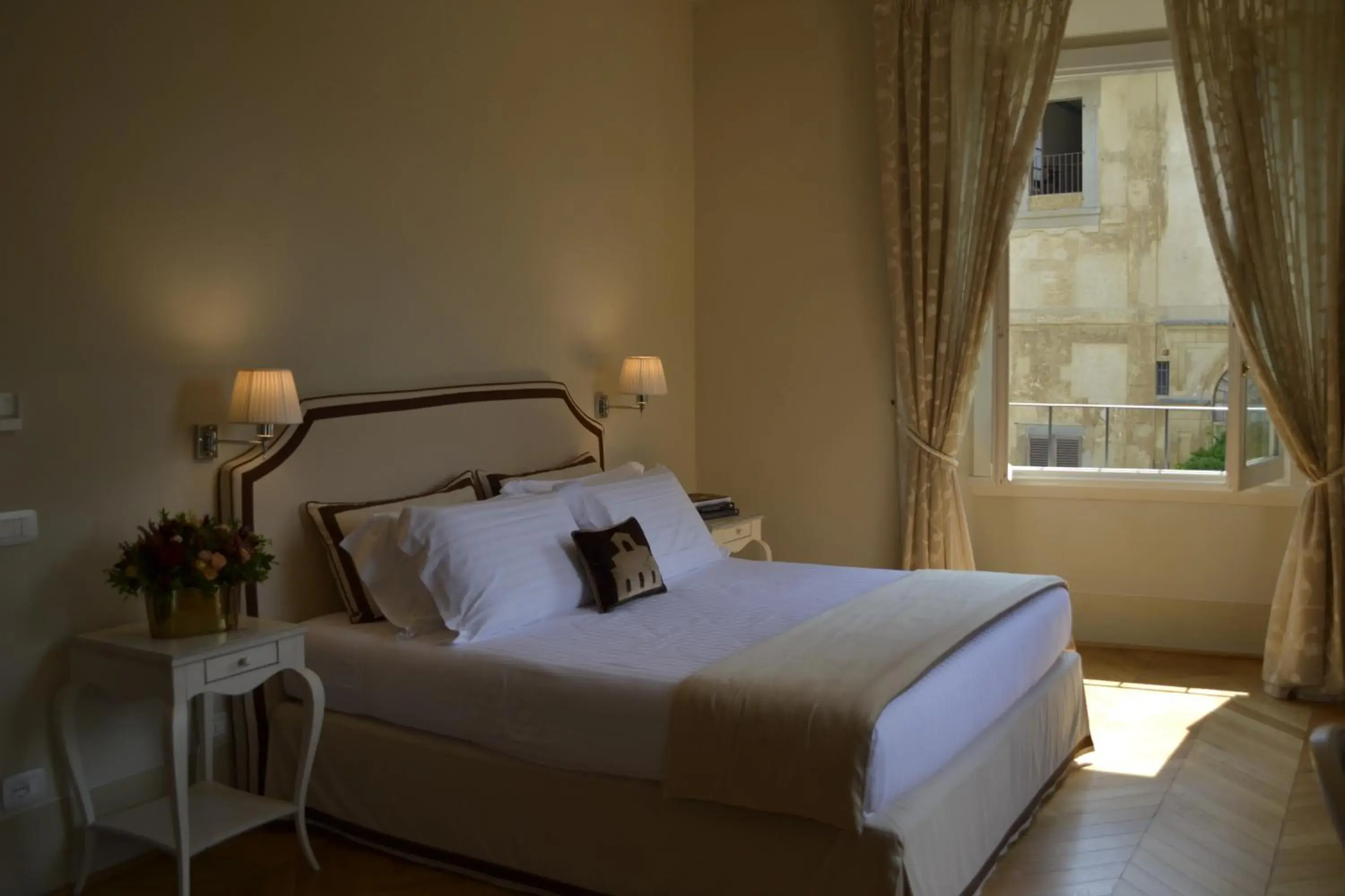 Superior Double Room in Palazzo della Stufa Residenza D'Epoca Superior Double Room in Palazzo della Stufa Residenza D'Epoca