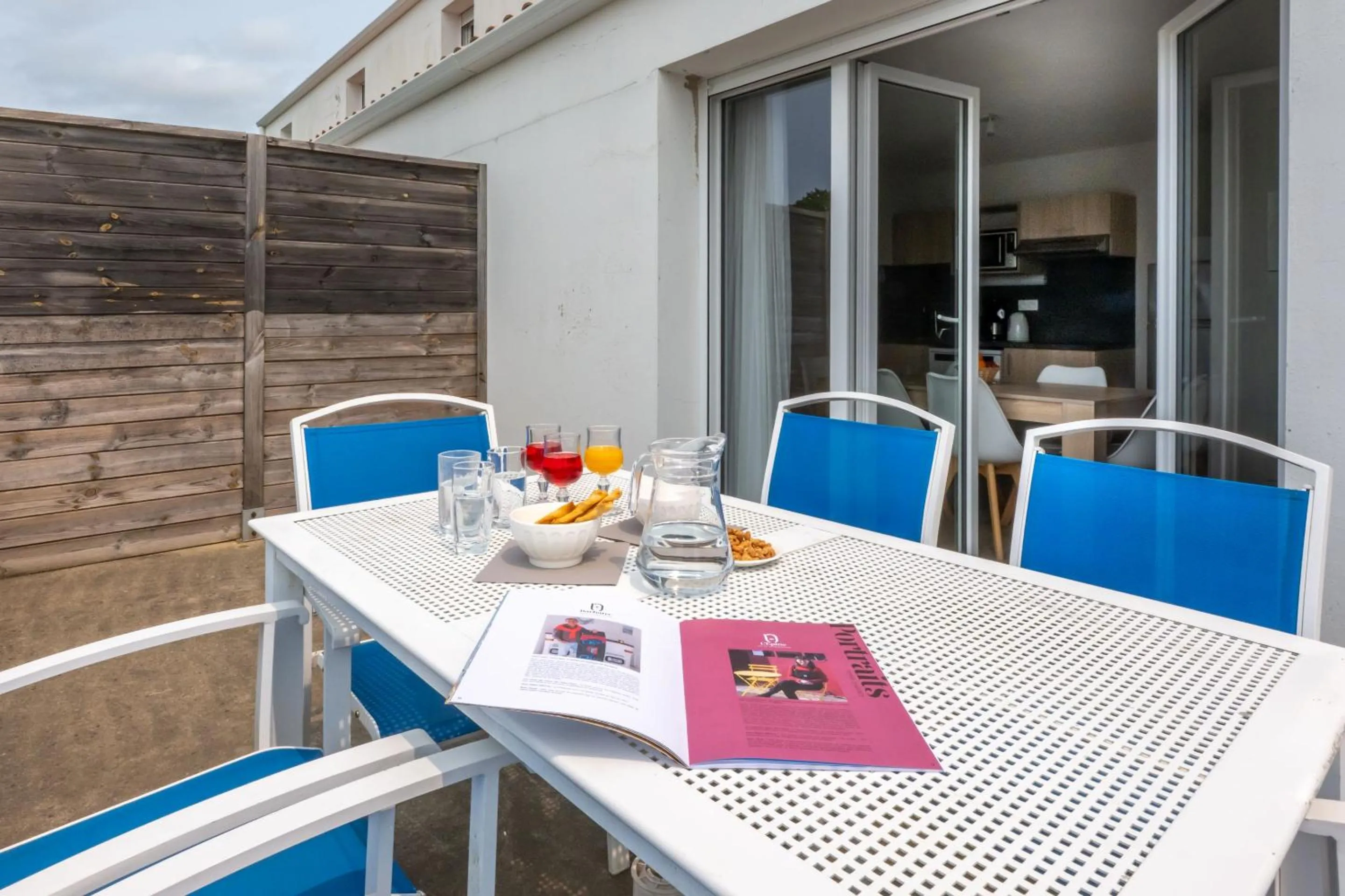 Balcony/Terrace in Résidence Odalys Le Domaine des Pins