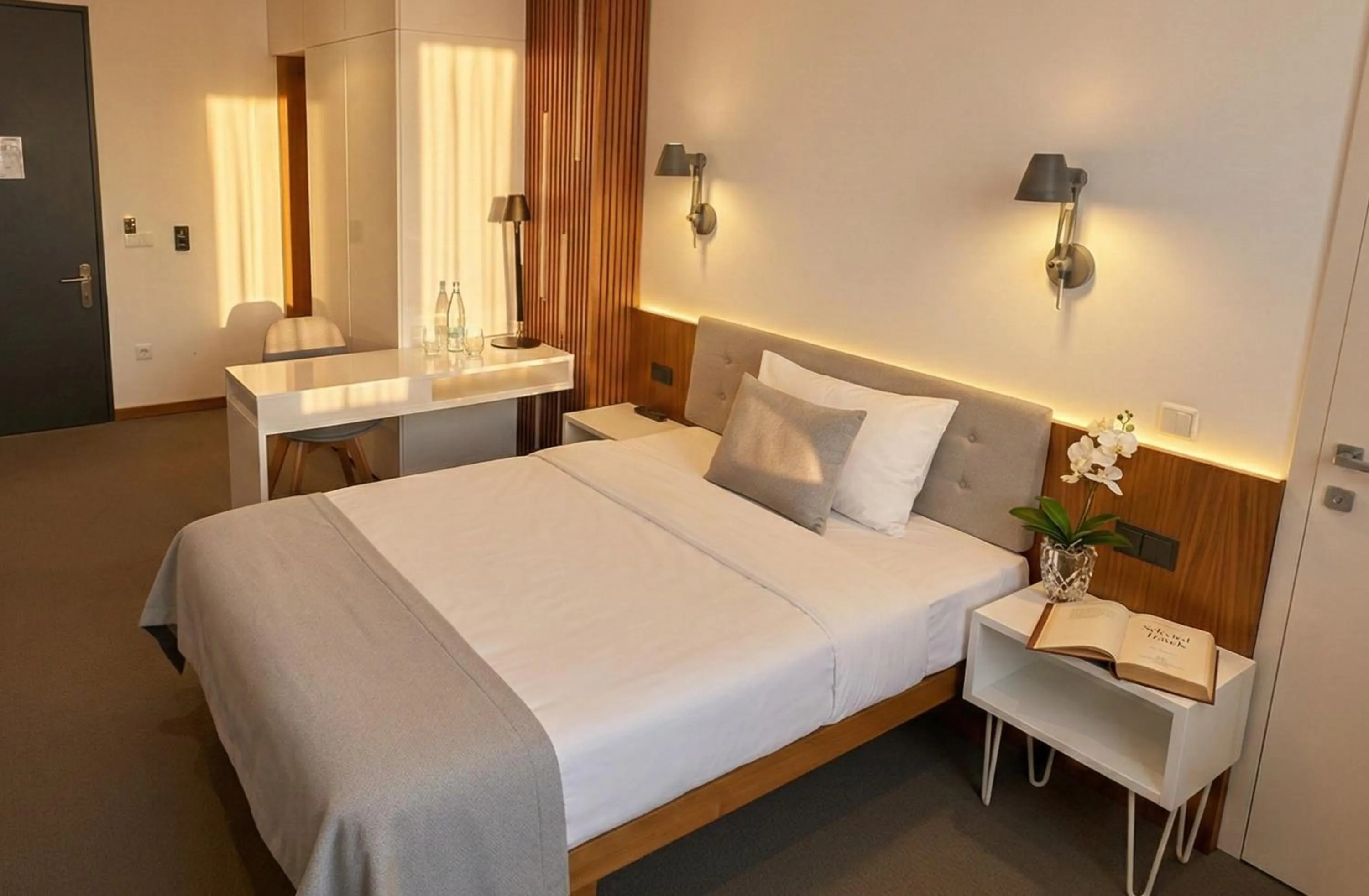 Bedroom, Bed in H24 Berlin Lichtenberg