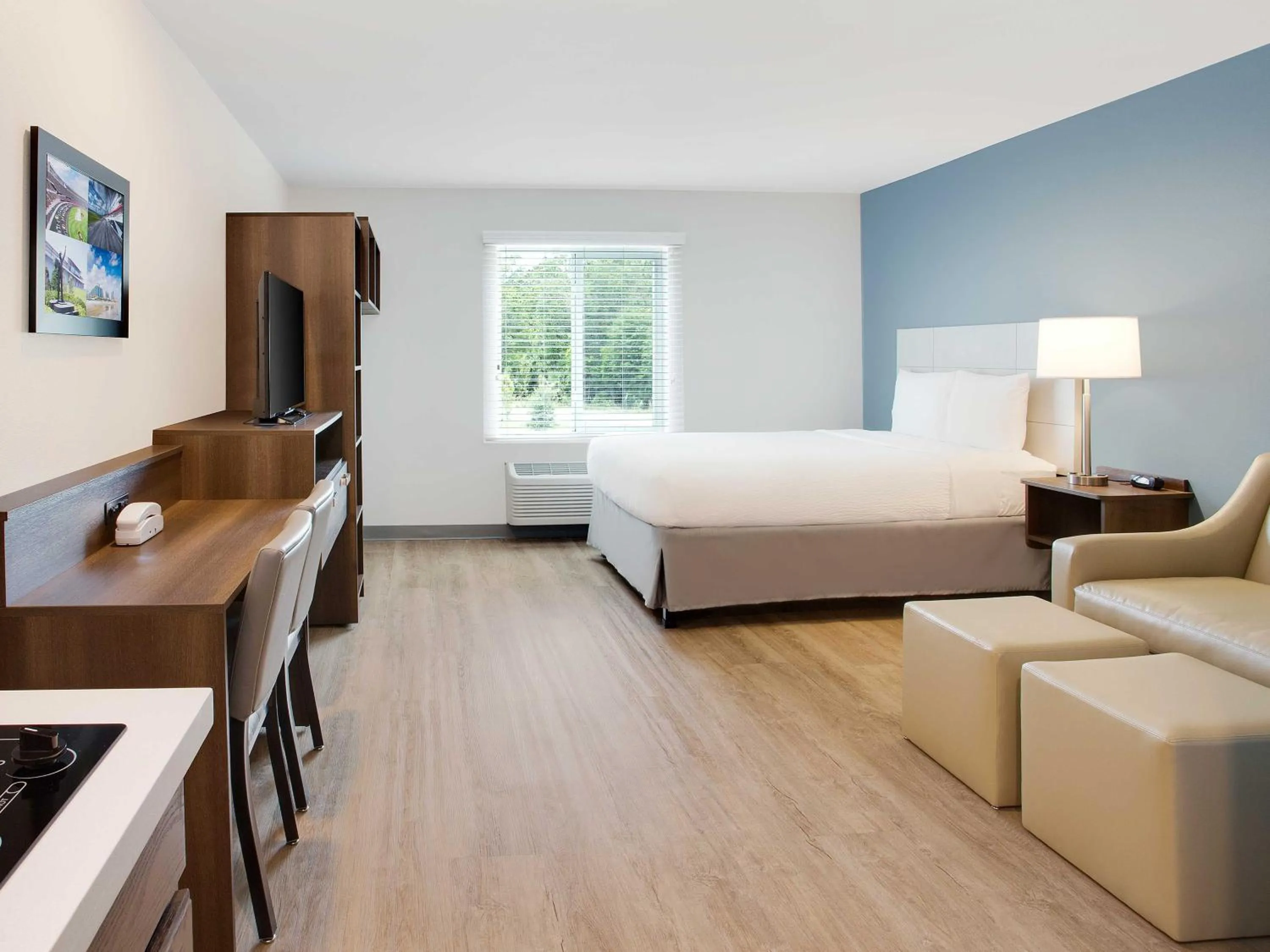 Photo of the whole room, Bed in WoodSpring Suites Daytona Beach Int'l Speedway