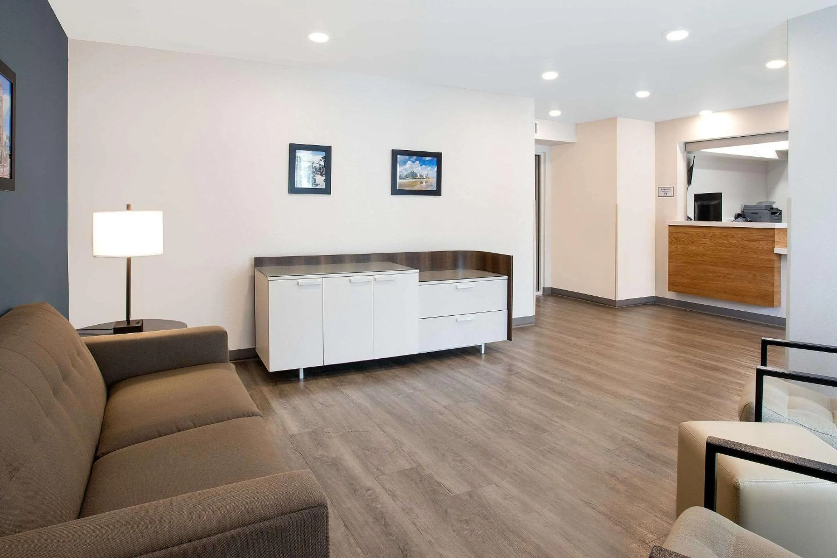 Lobby or reception in WoodSpring Suites Daytona Beach Int'l Speedway