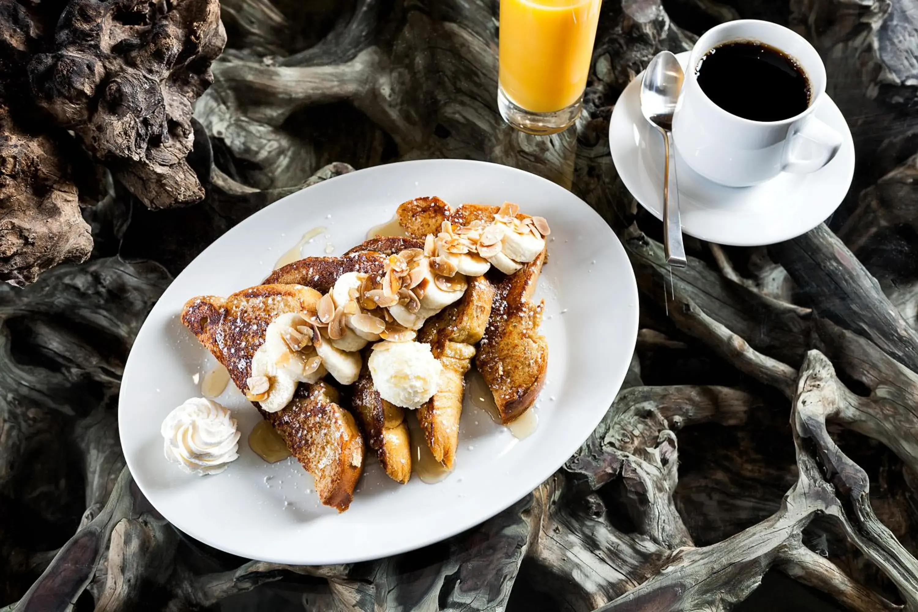 Breakfast in Hutchinson Shores Resort & Spa Breakfast in Hutchinson Shores Resort & Spa