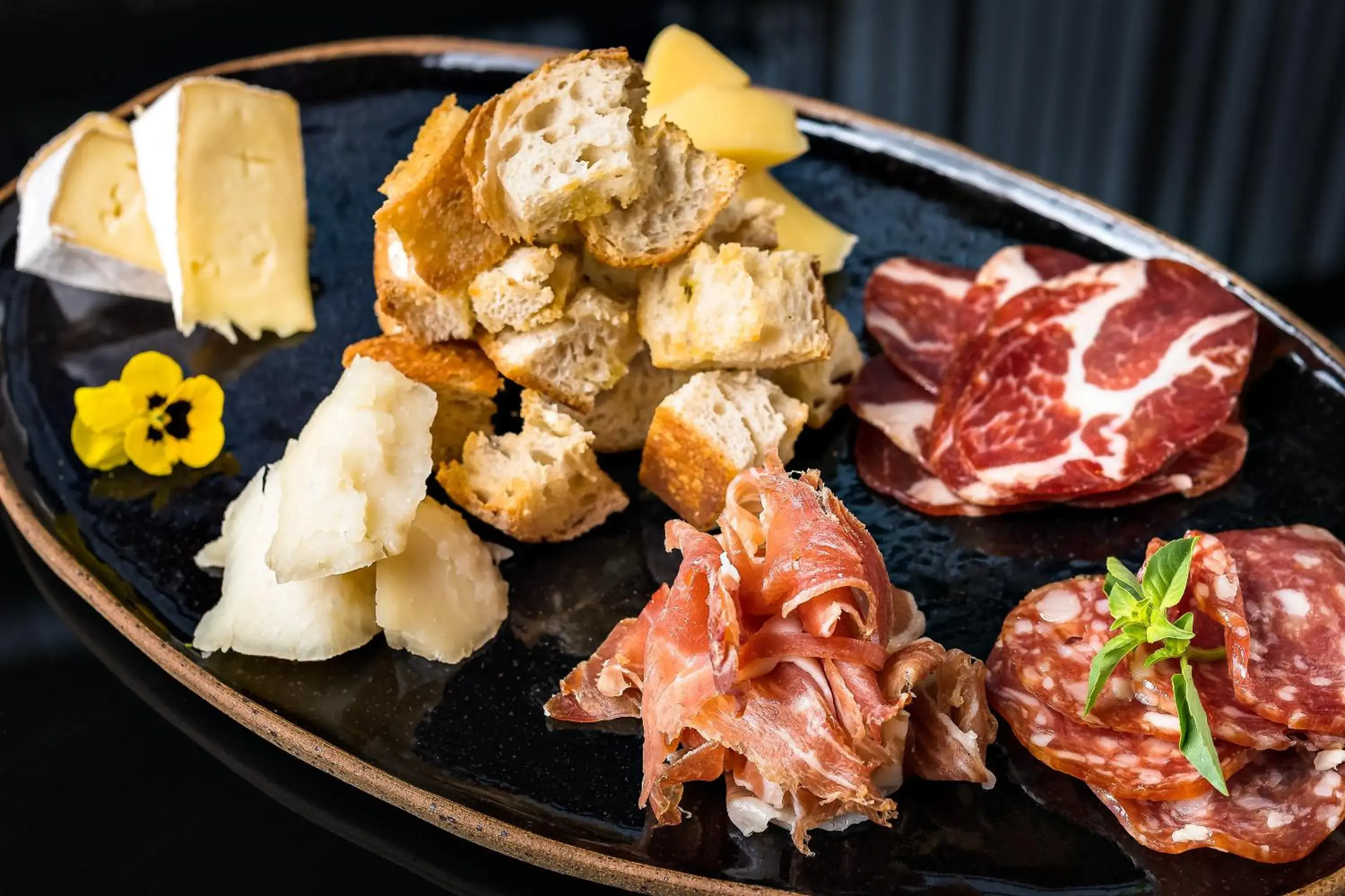 Lounge or bar in NH Collection Curitiba Lounge or bar in NH Collection Curitiba