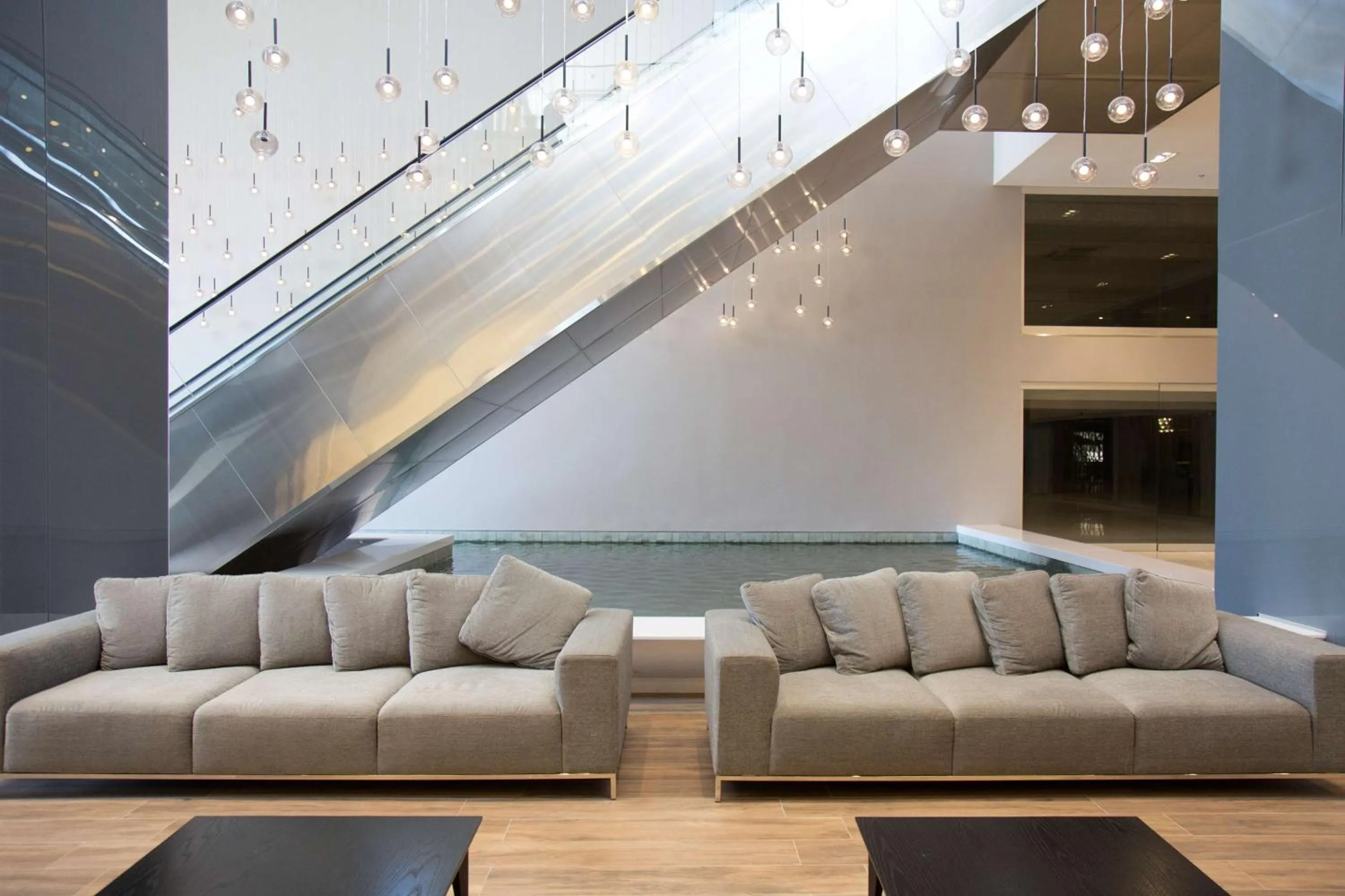 Lobby or reception in NH Collection Curitiba