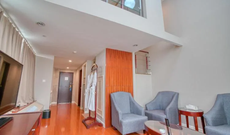 Yantai Meiya International ApartHotel (Previous Ramada Plaza)