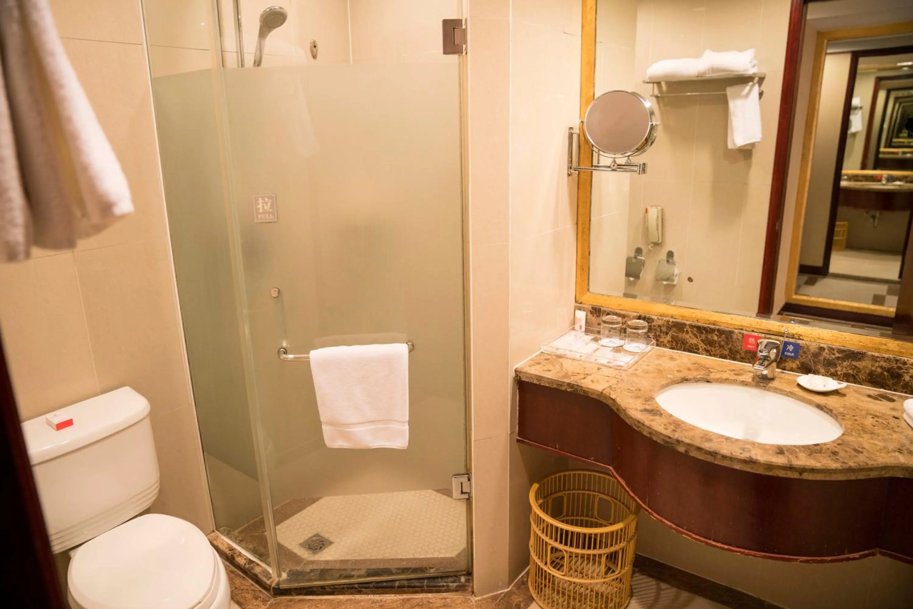 Yantai Meiya International ApartHotel (Previous Ramada Plaza)