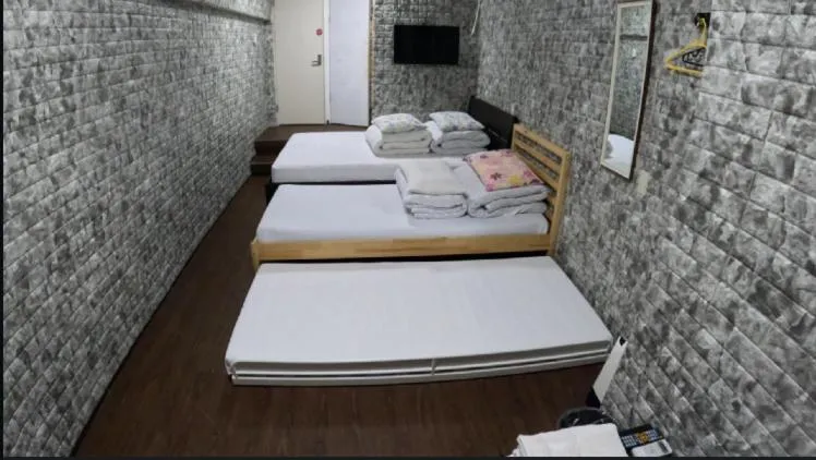 Bed in Sophiearth Apartment