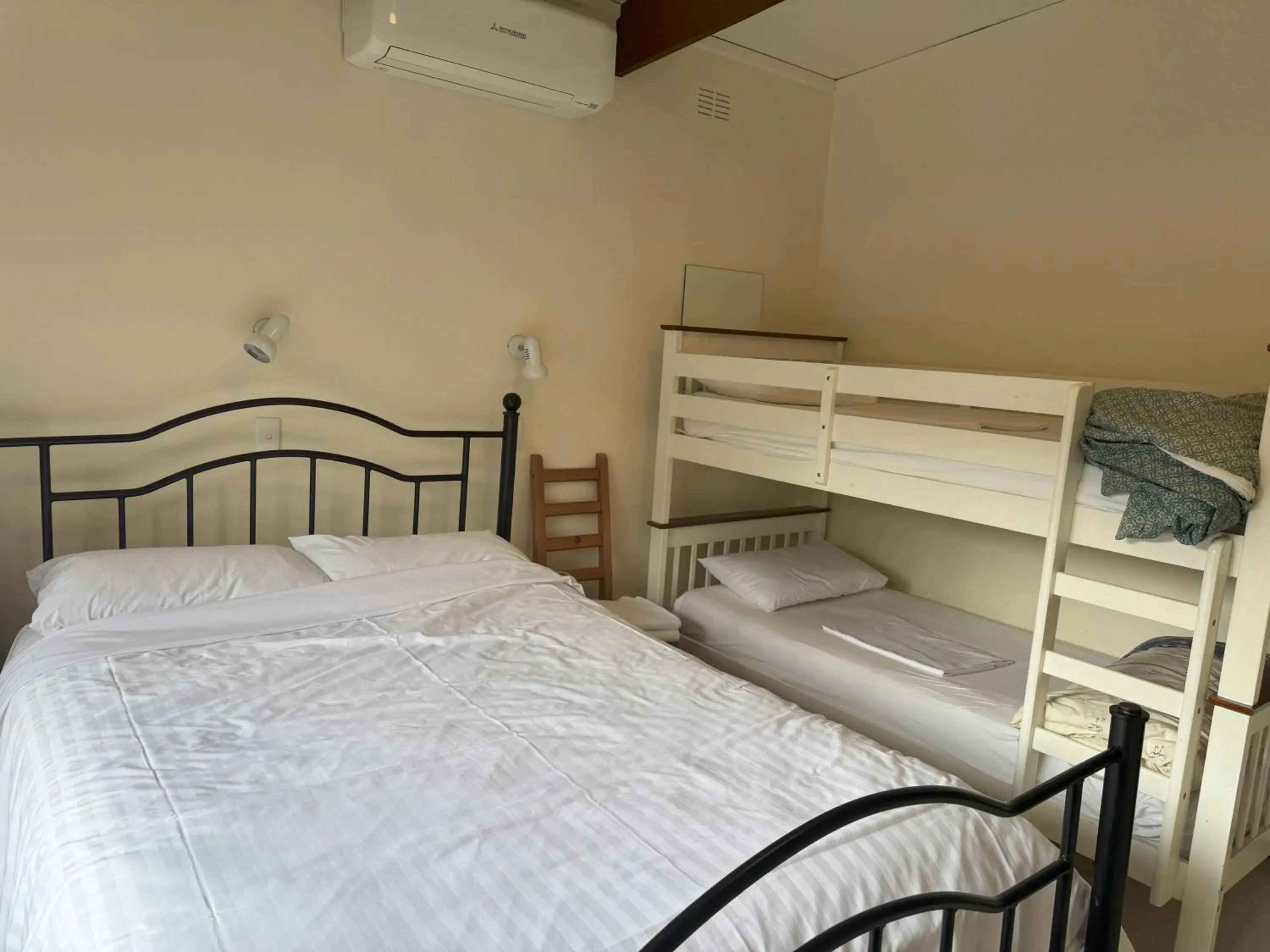 Bedroom, Bed in Ovensview On Riverside Bedroom, Bed in Ovensview On Riverside