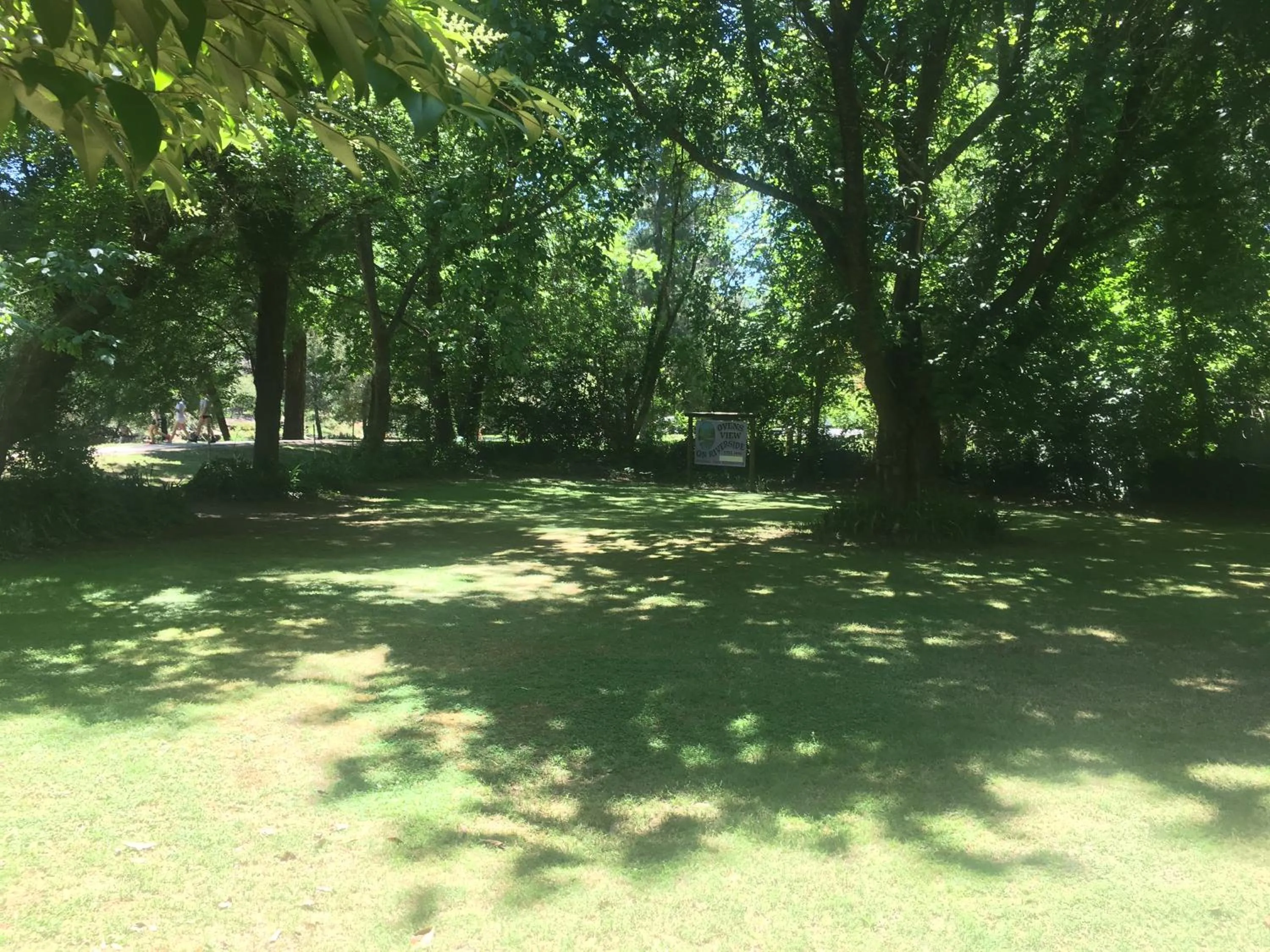 Garden in Ovensview On Riverside