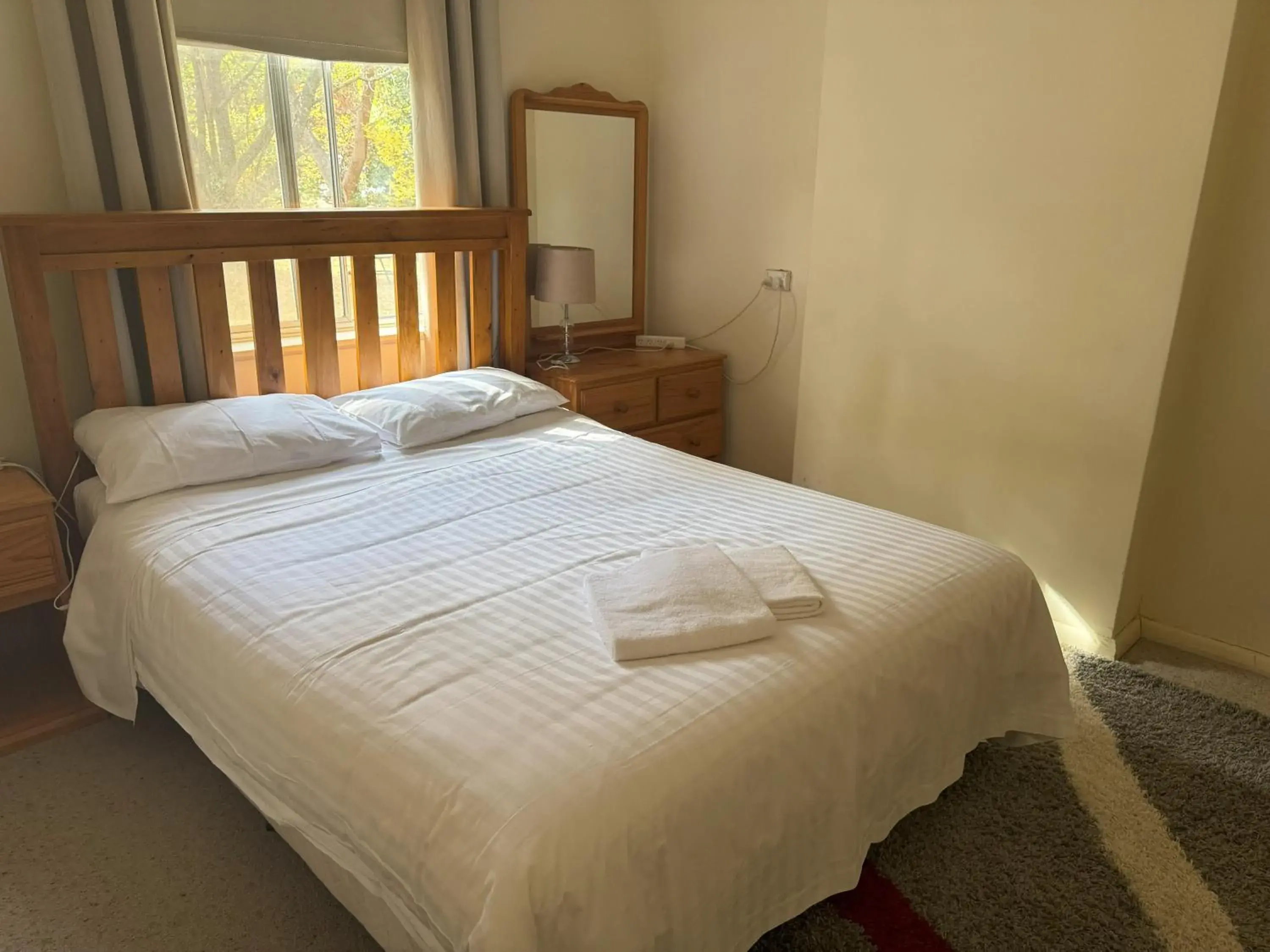 Bedroom, Bed in Ovensview On Riverside Bedroom, Bed in Ovensview On Riverside