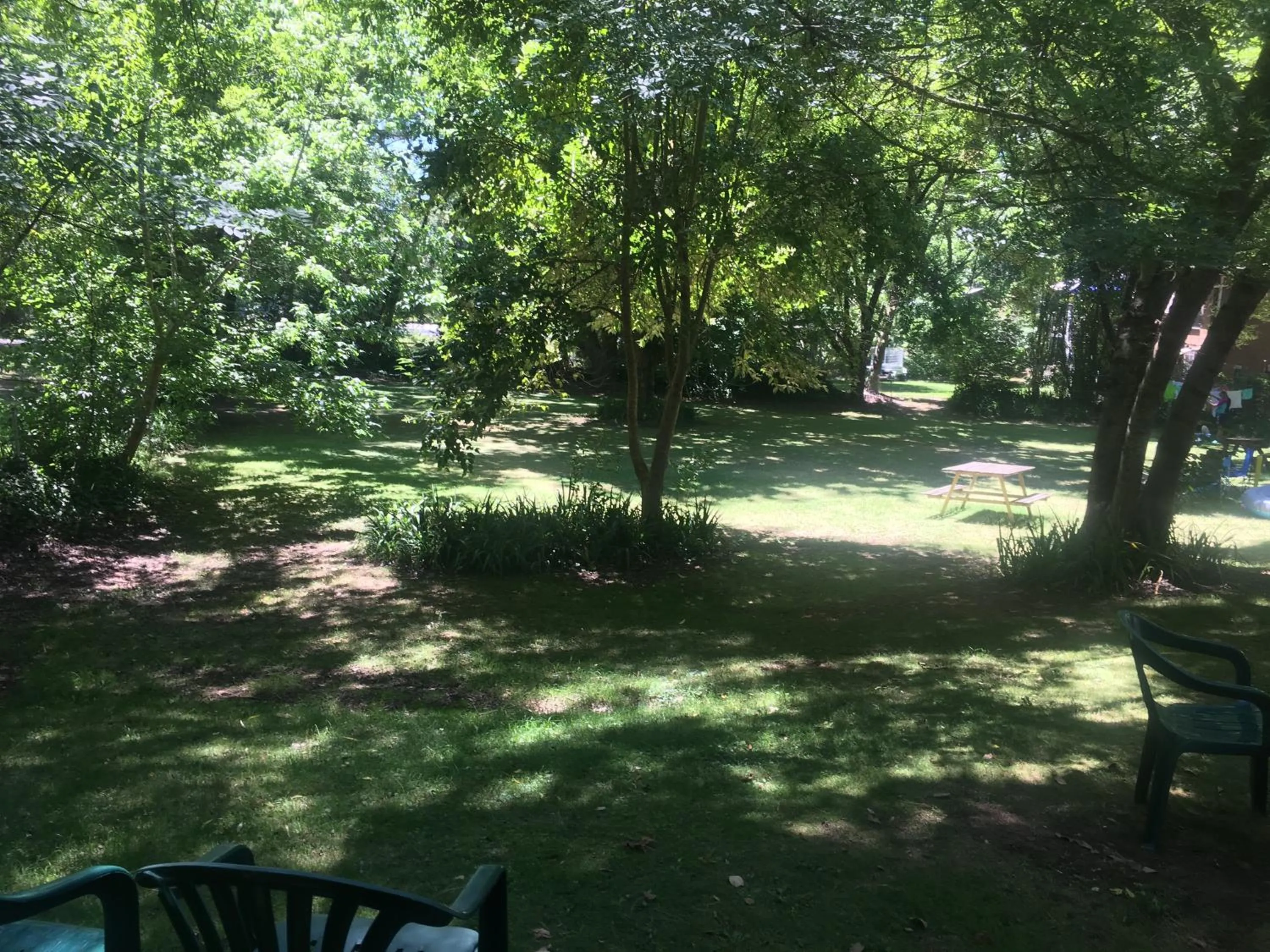 Garden in Ovensview On Riverside