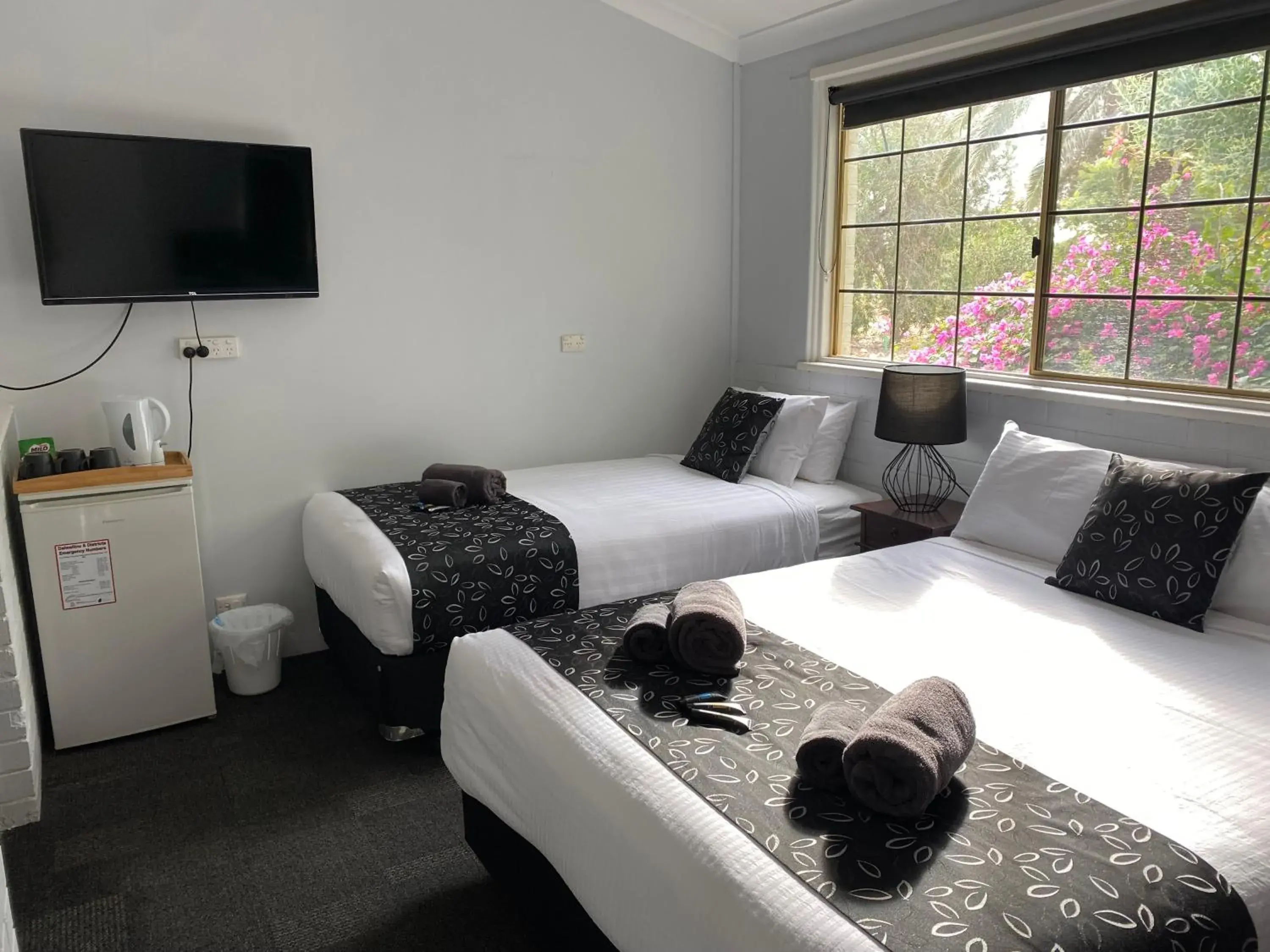 Family Room with Bathroom in The Old Convent Dalwallinu Family Room with Bathroom in The Old Convent Dalwallinu