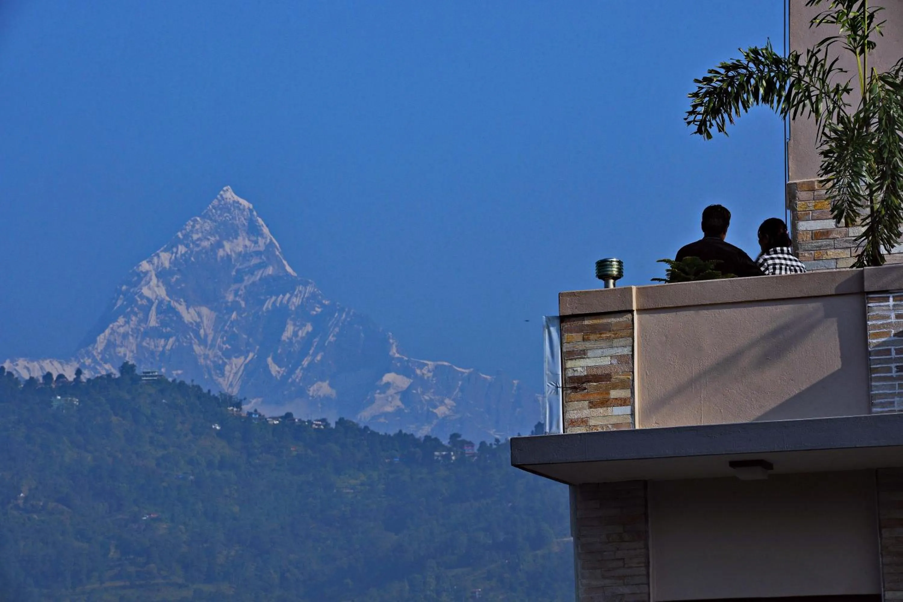 Mountain view in Hotel Queens Park