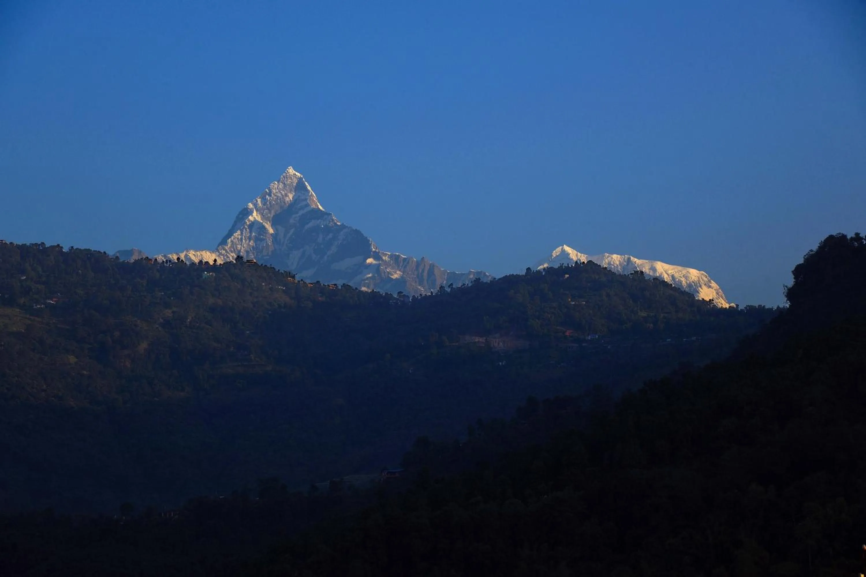 Mountain view in Hotel Queens Park